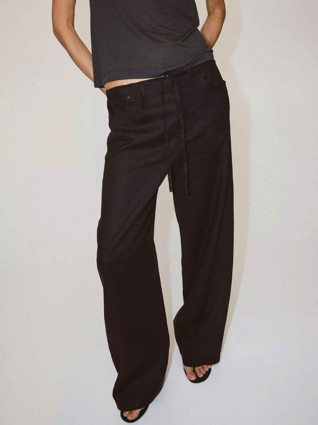 Брюки MANGO VERMUT модель 37041438_32 Брюки MANGO VERMUT модель 37041438_32 Фото