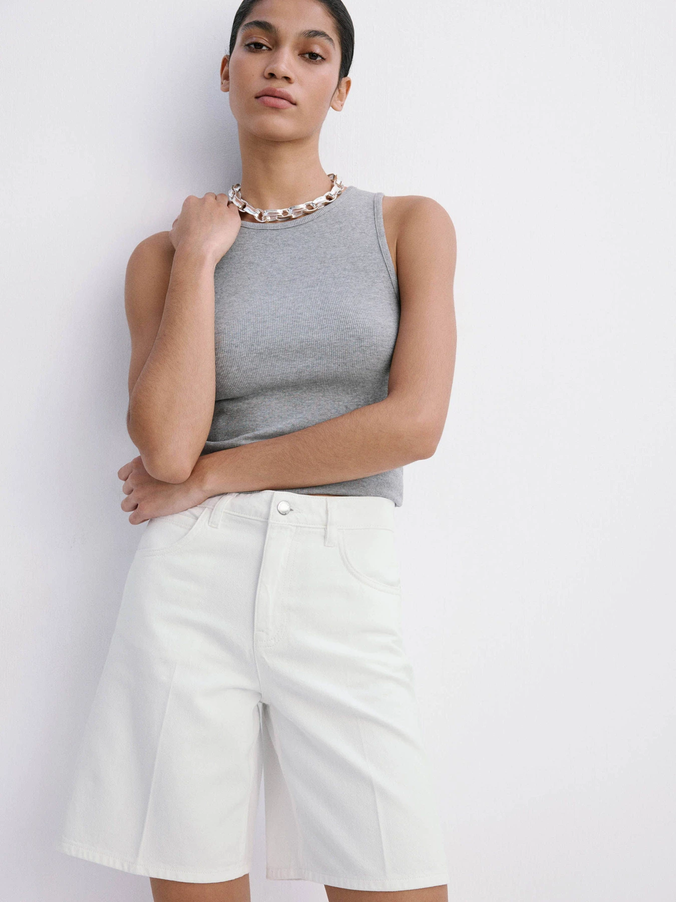 Шорты MANGO CAMILLA модель 37021348_1 Шорты MANGO CAMILLA модель 37021348_1 Фото