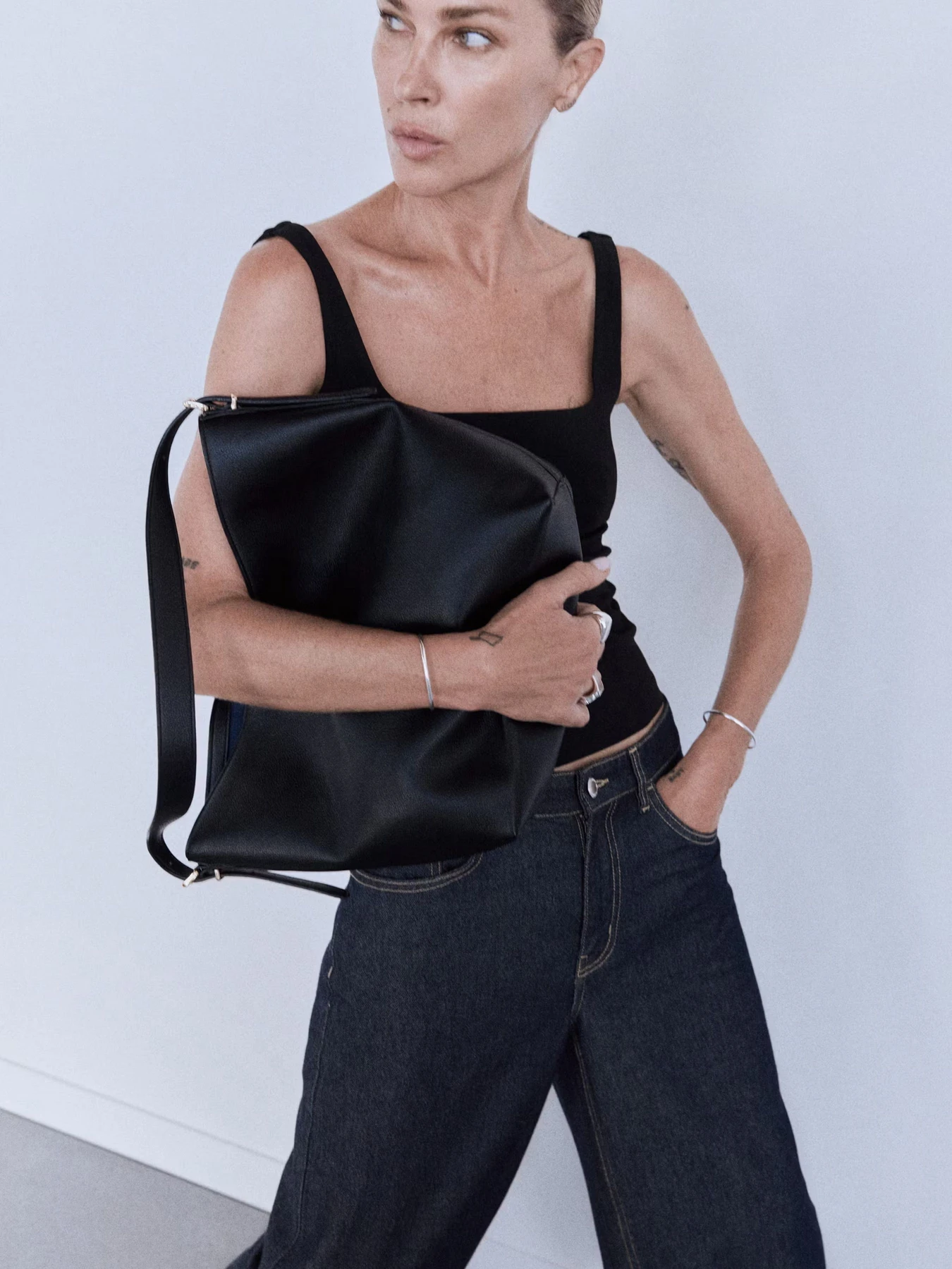 Сумки MANGO модель 37023318_99 Сумки MANGO модель 37023318_99 Фото