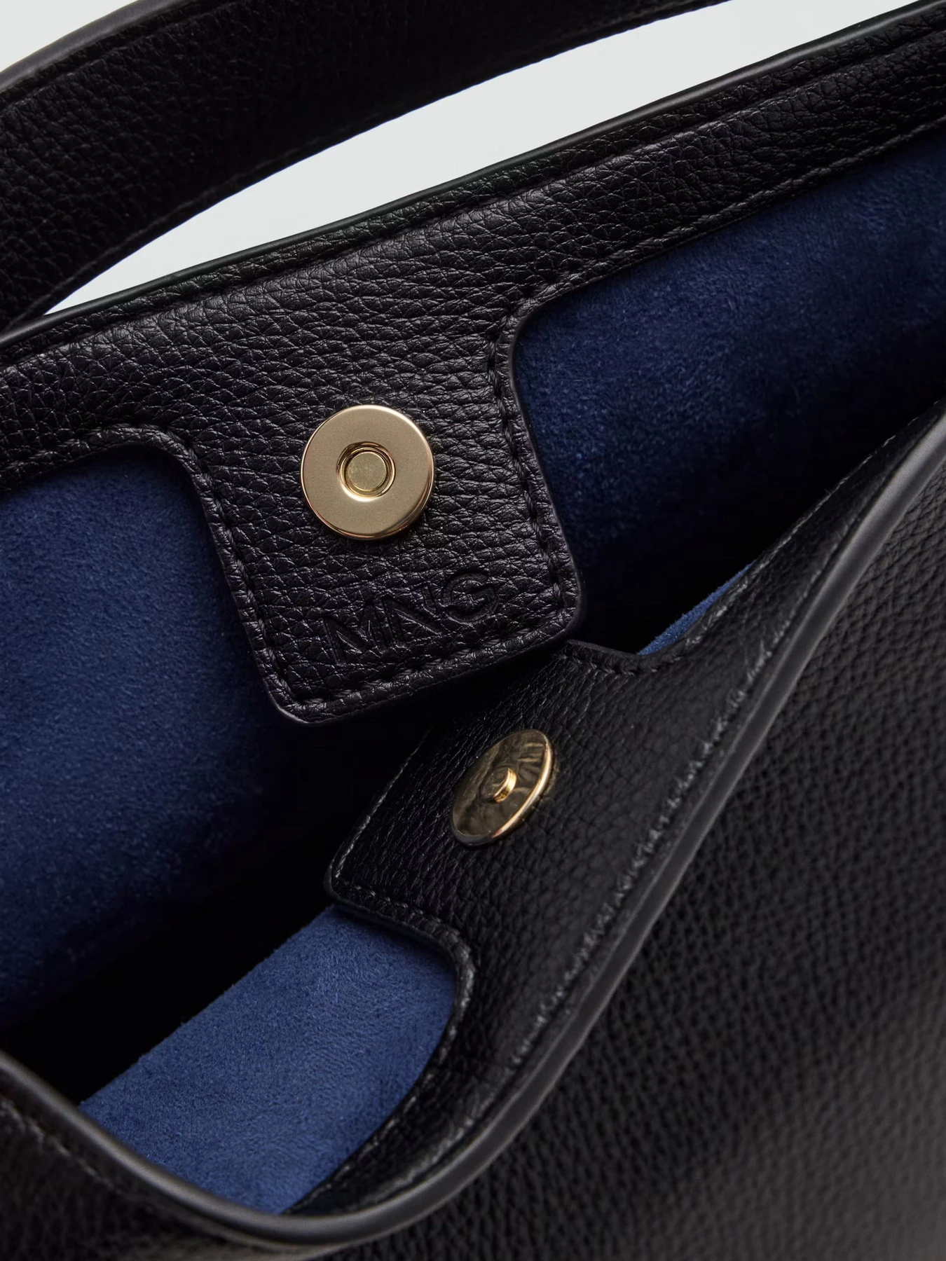 Сумки MANGO модель 37083316_99 Сумки MANGO модель 37083316_99 Фото