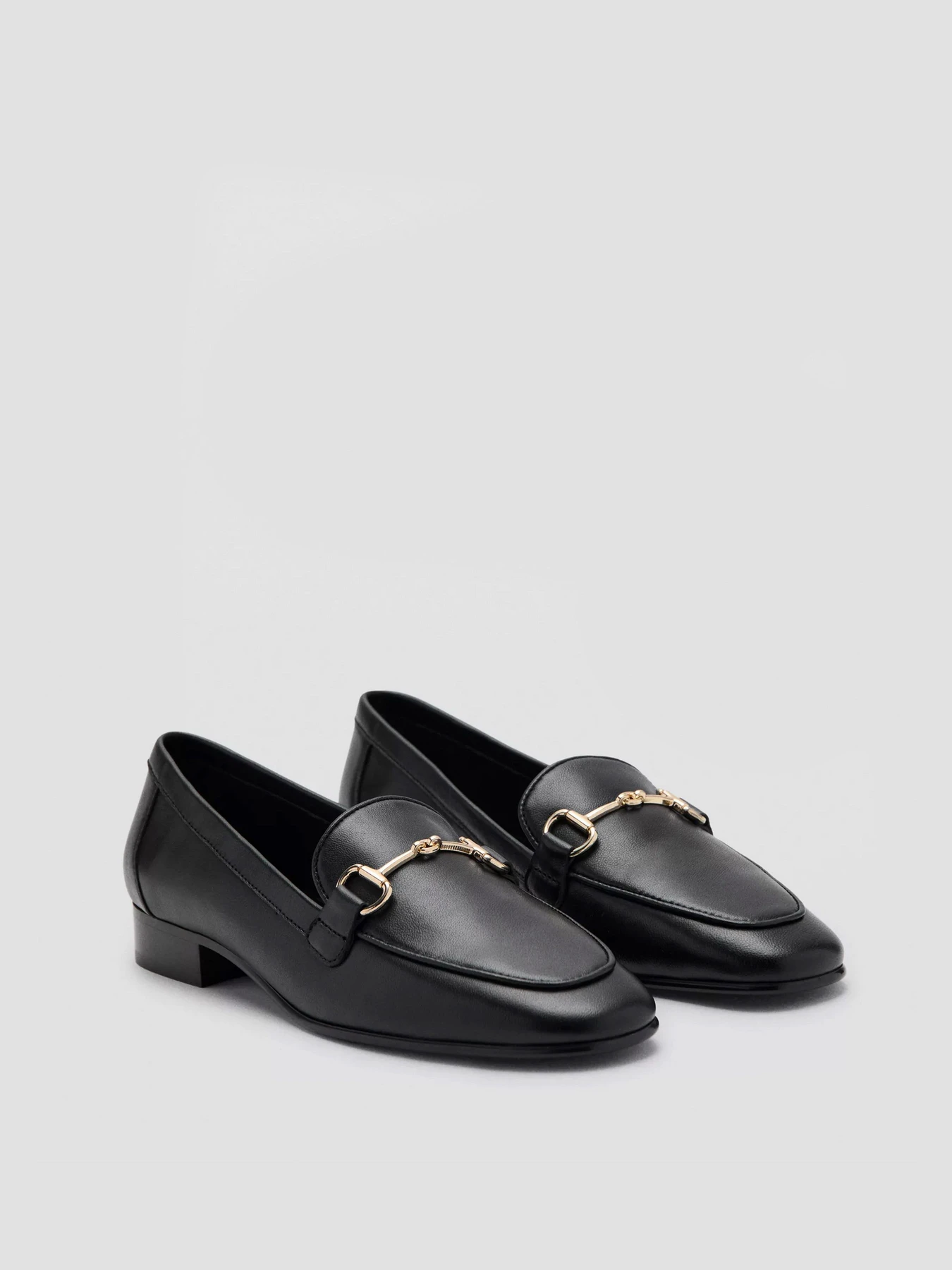 Туфли и лоферы MANGO IDALA модель 37044430_99 Туфли и лоферы MANGO IDALA модель 37044430_99 Фото