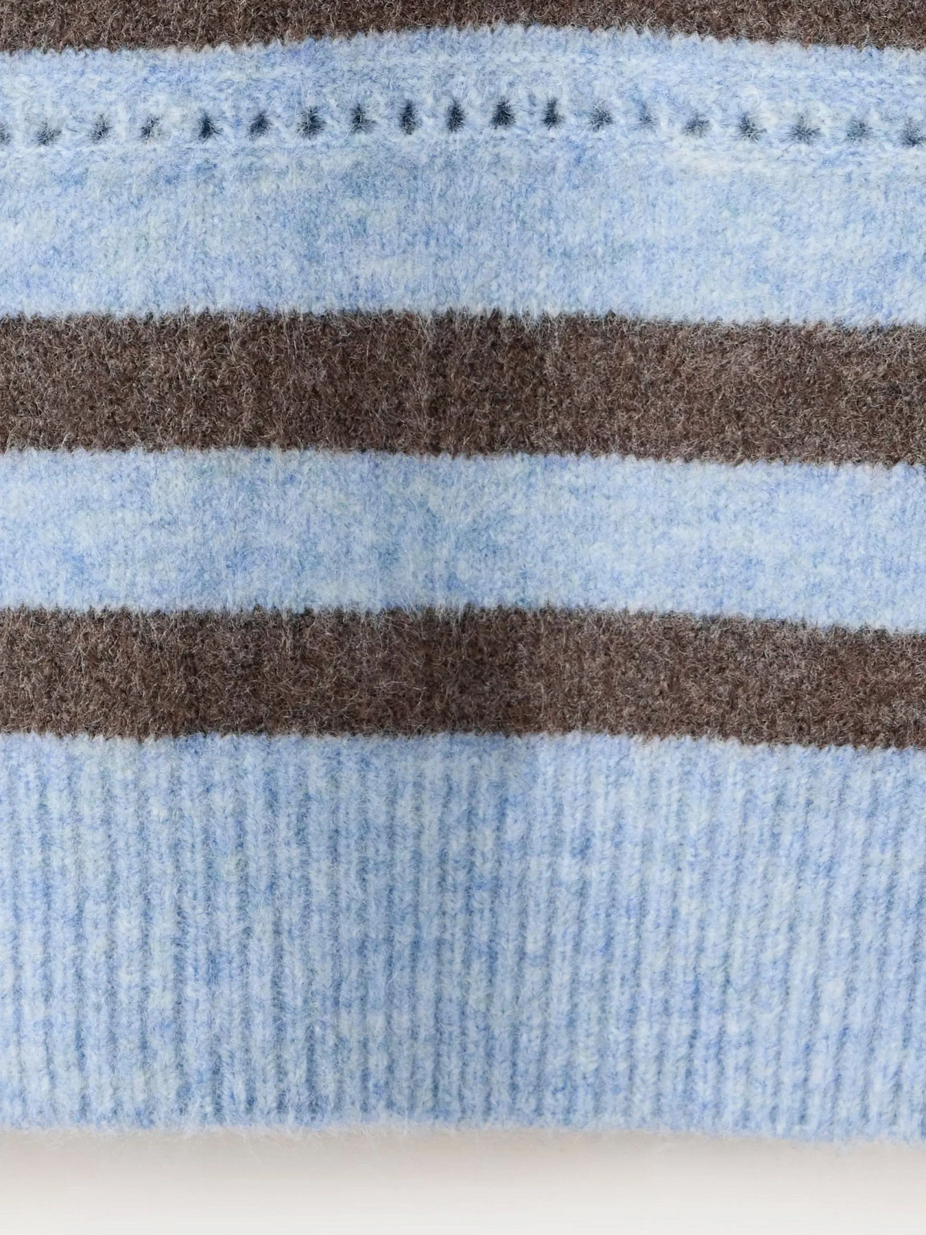Свитеры и кардиганы MANGO SIGRID модель 37035162_52 Свитеры и кардиганы MANGO SIGRID модель 37035162_52 Фото