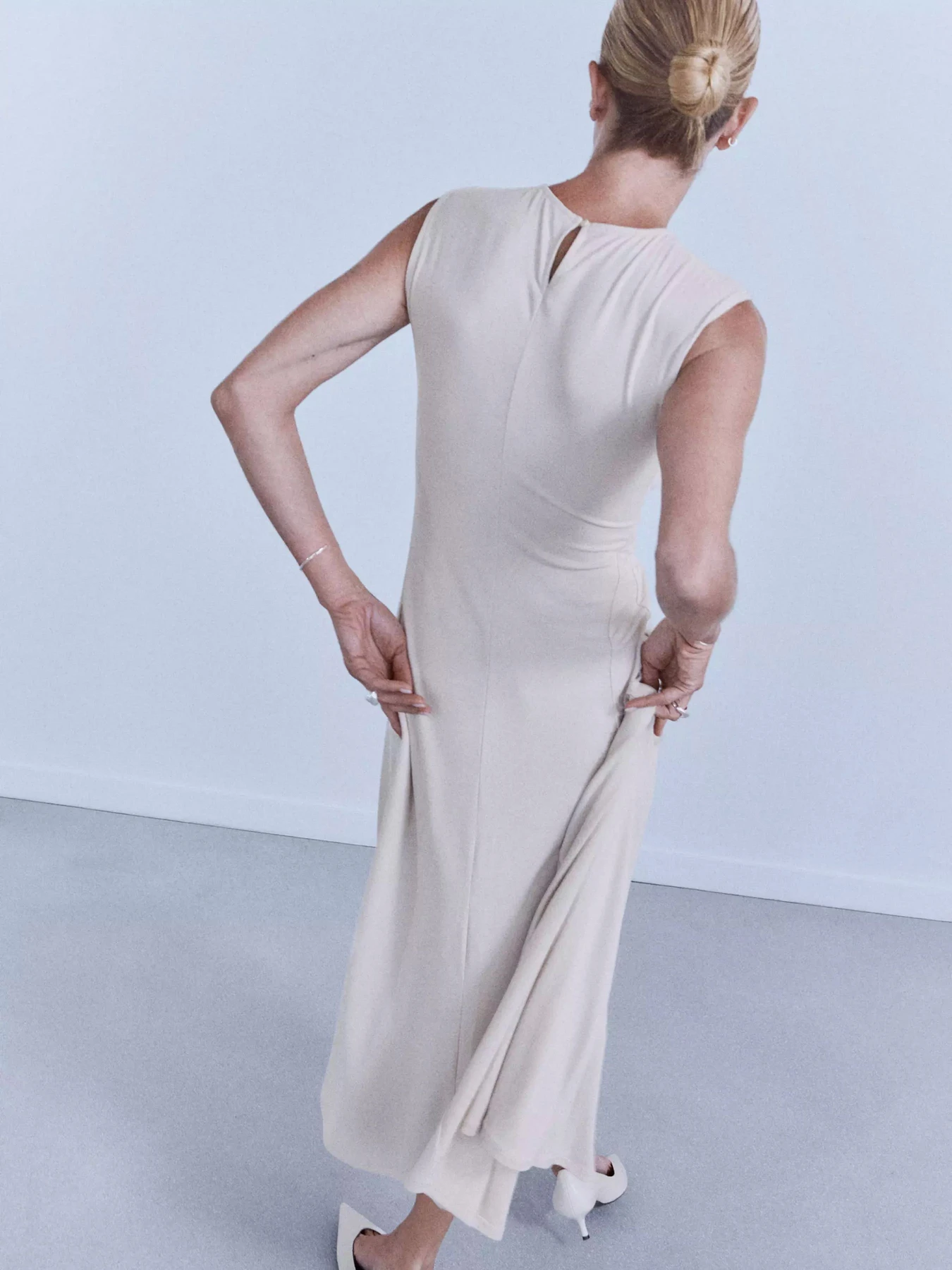 Сукні MANGO GATHER модель 37074078_7 Сукні MANGO GATHER модель 37074078_7 Фото