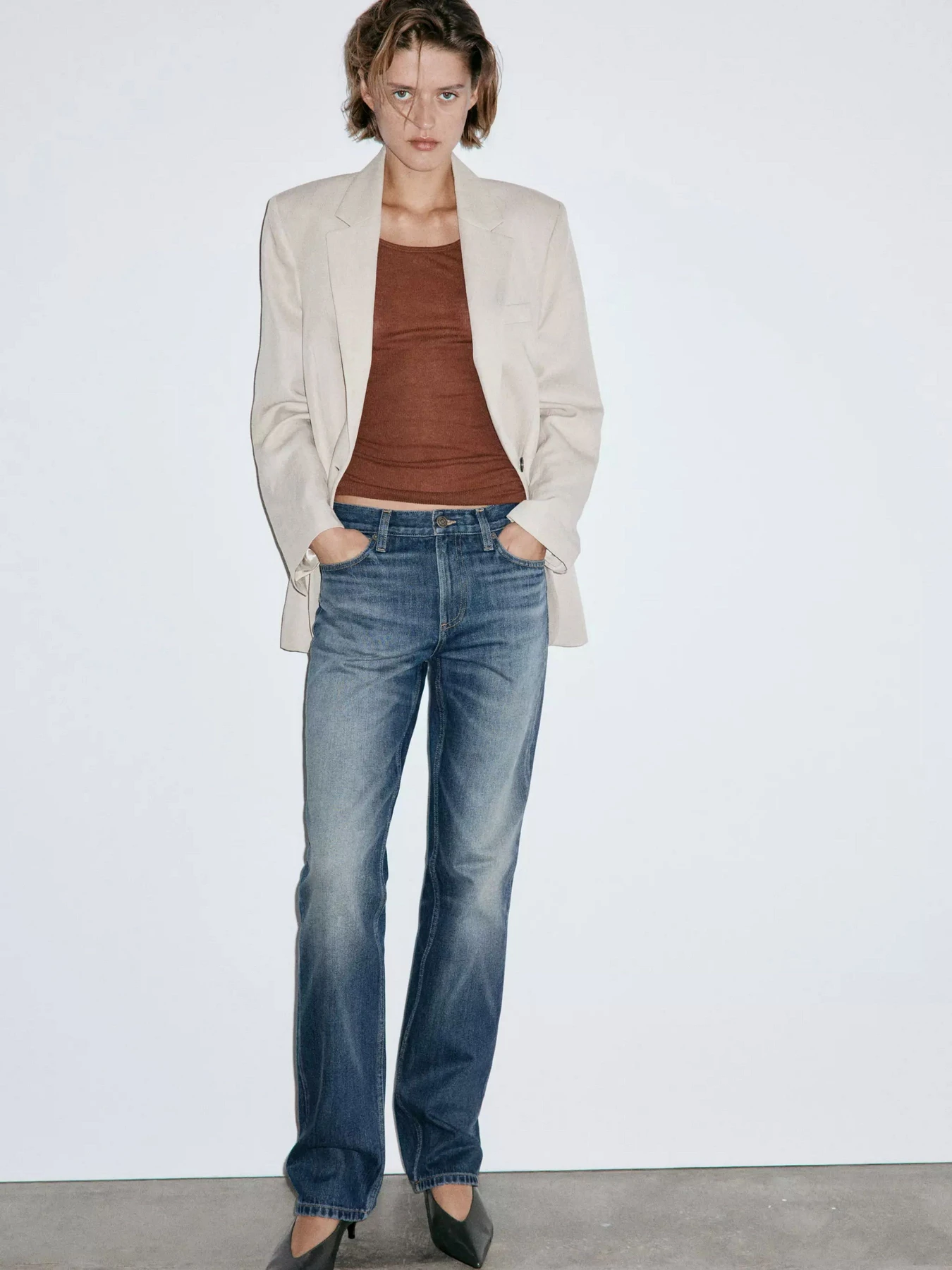 Джинсы MANGO CAROLINE модель 37044075_TO Фото