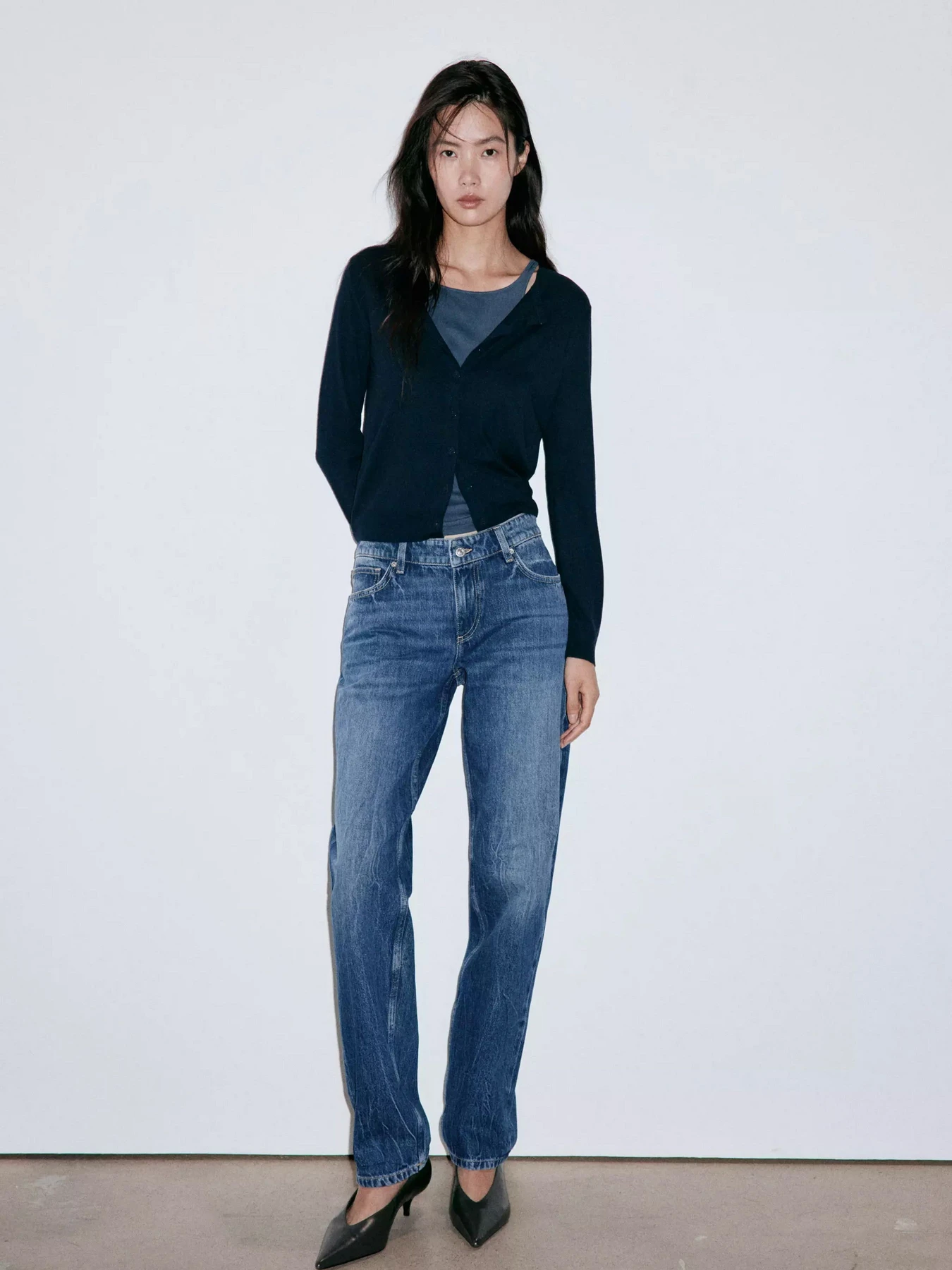 Джинсы MANGO LEO модель 37084801_TO Фото