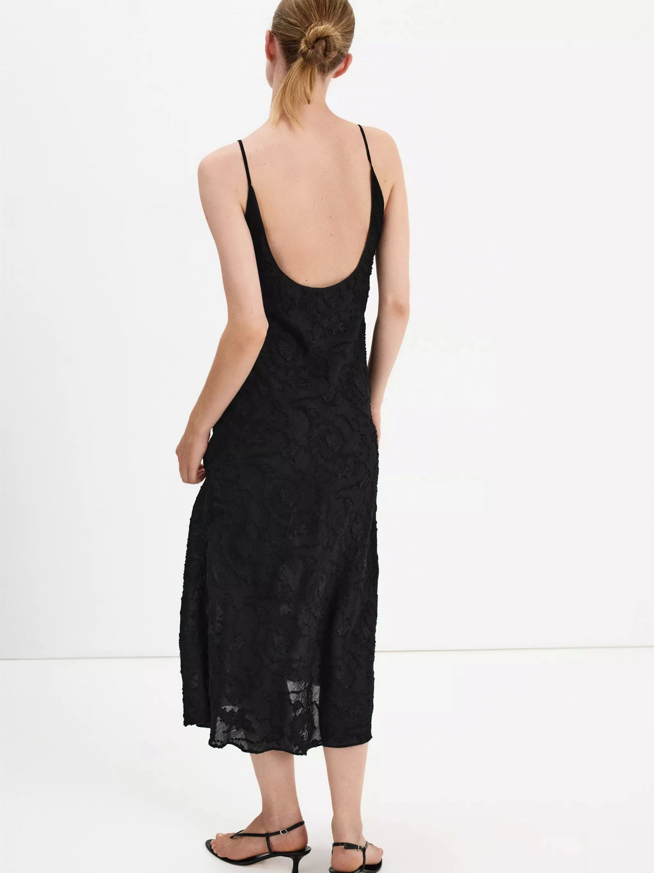 Сукні MANGO STEEP модель 37003875_99 Сукні MANGO STEEP модель 37003875_99 Фото