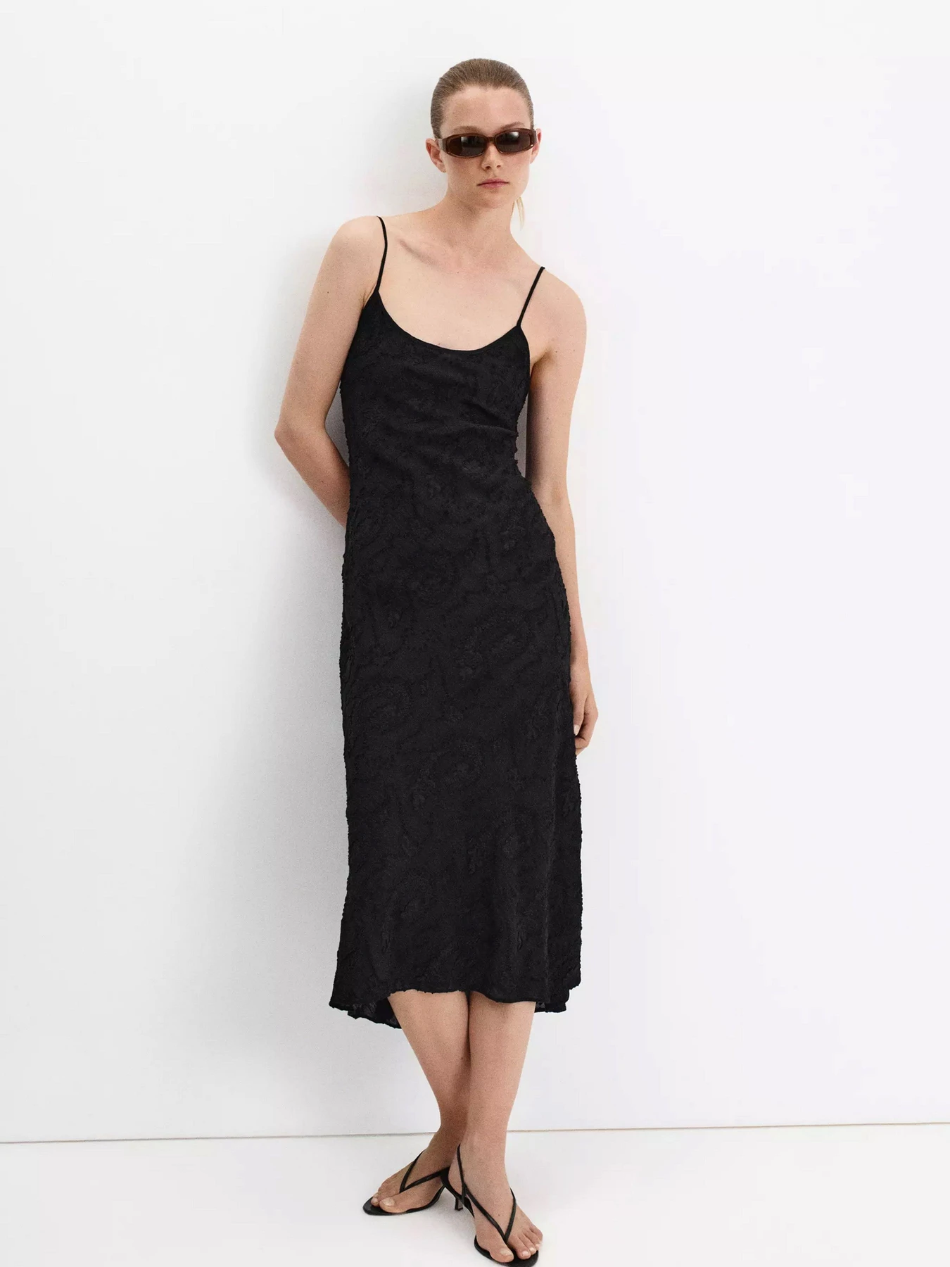 Сукні MANGO STEEP модель 37003875_99 Сукні MANGO STEEP модель 37003875_99 Фото