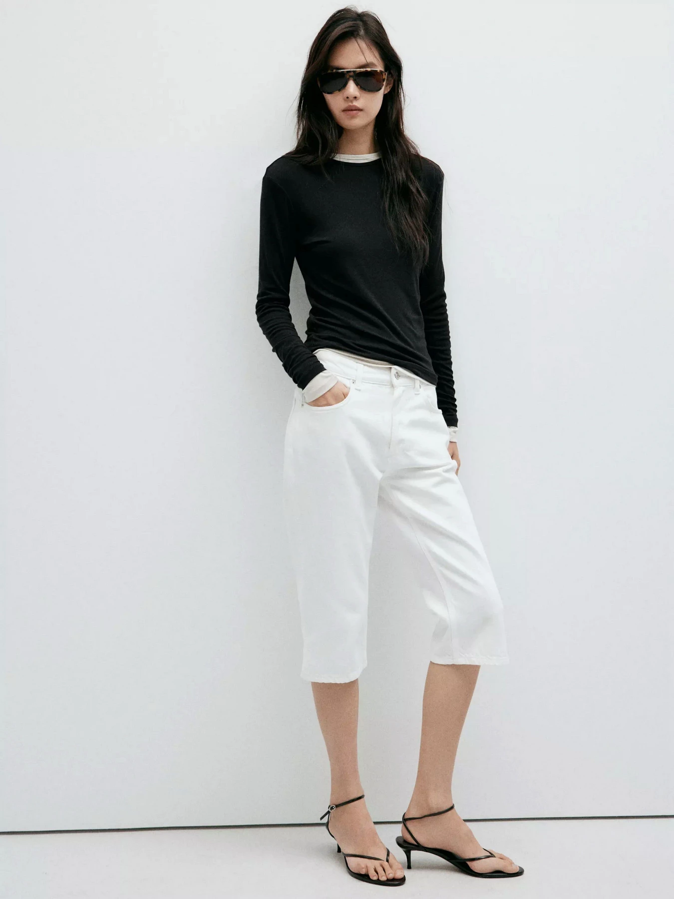 Худи и свитшоты MANGO SECONDCA модель 37095838_99 Худи и свитшоты MANGO SECONDCA модель 37095838_99 Фото