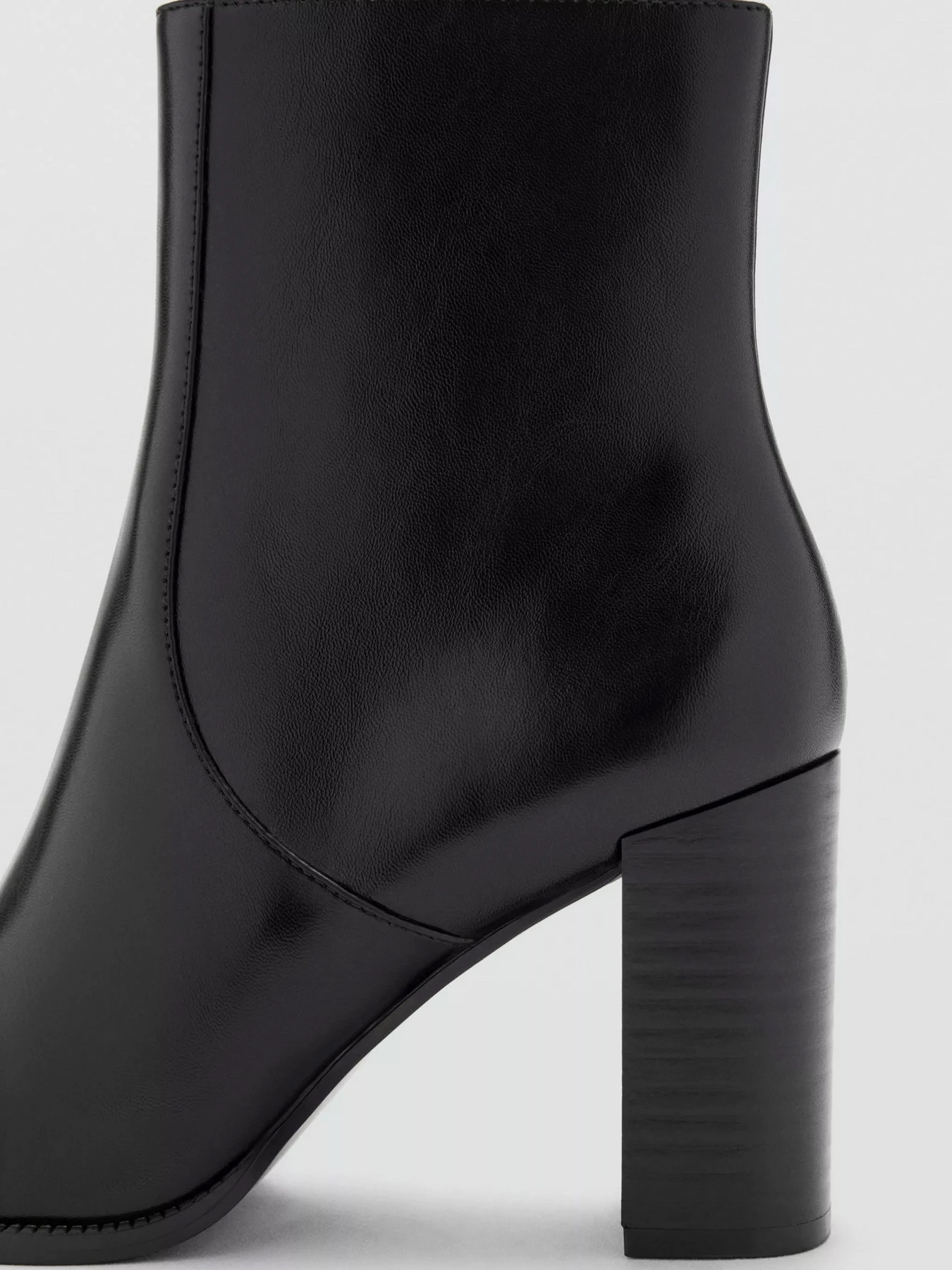 Черевики та чоботи MANGO NINA модель 37025987_99 Черевики та чоботи MANGO NINA модель 37025987_99 Фото