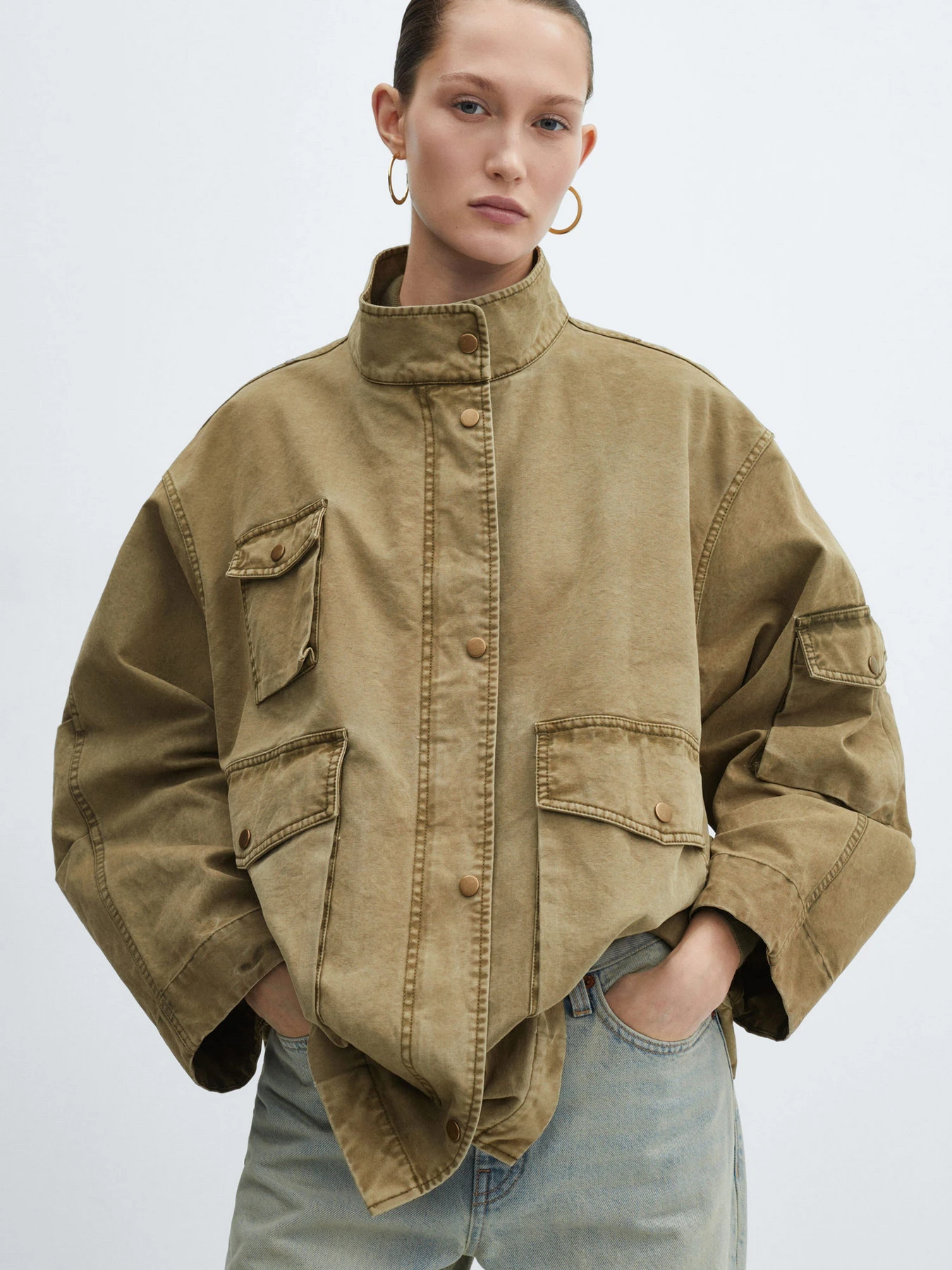 Куртки та дублянки MANGO AFRICA модель 67066316_37 Куртки та дублянки MANGO AFRICA модель 67066316_37 Фото