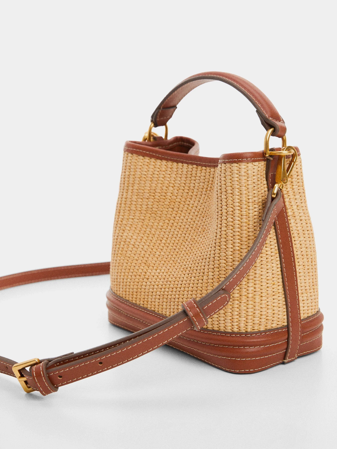 Сумки MANGO Daura модель 67006322_CU Сумки MANGO Daura модель 67006322_CU Фото