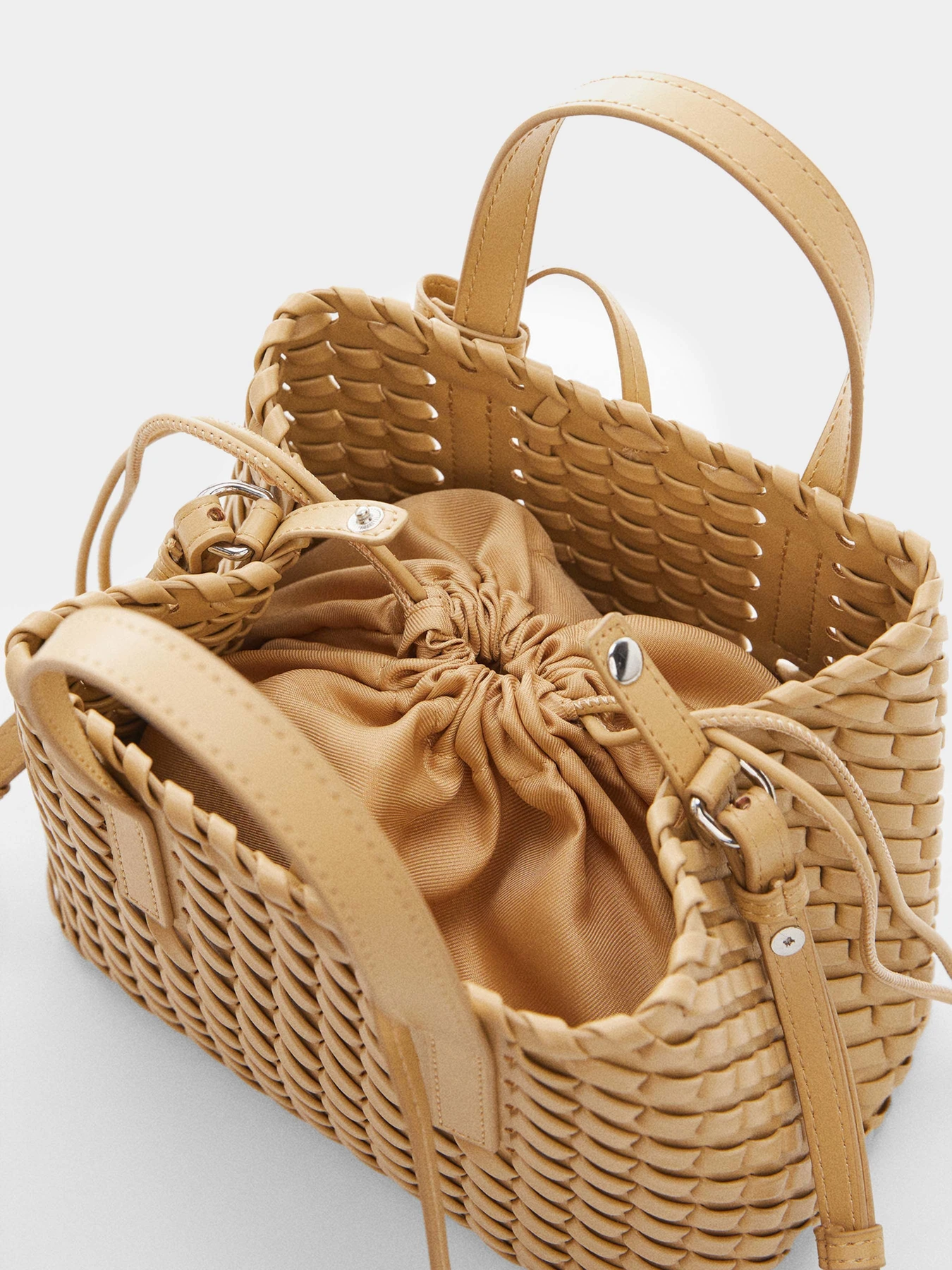 Сумки MANGO Diego модель 67055149_8 Сумки MANGO Diego модель 67055149_8 Фото