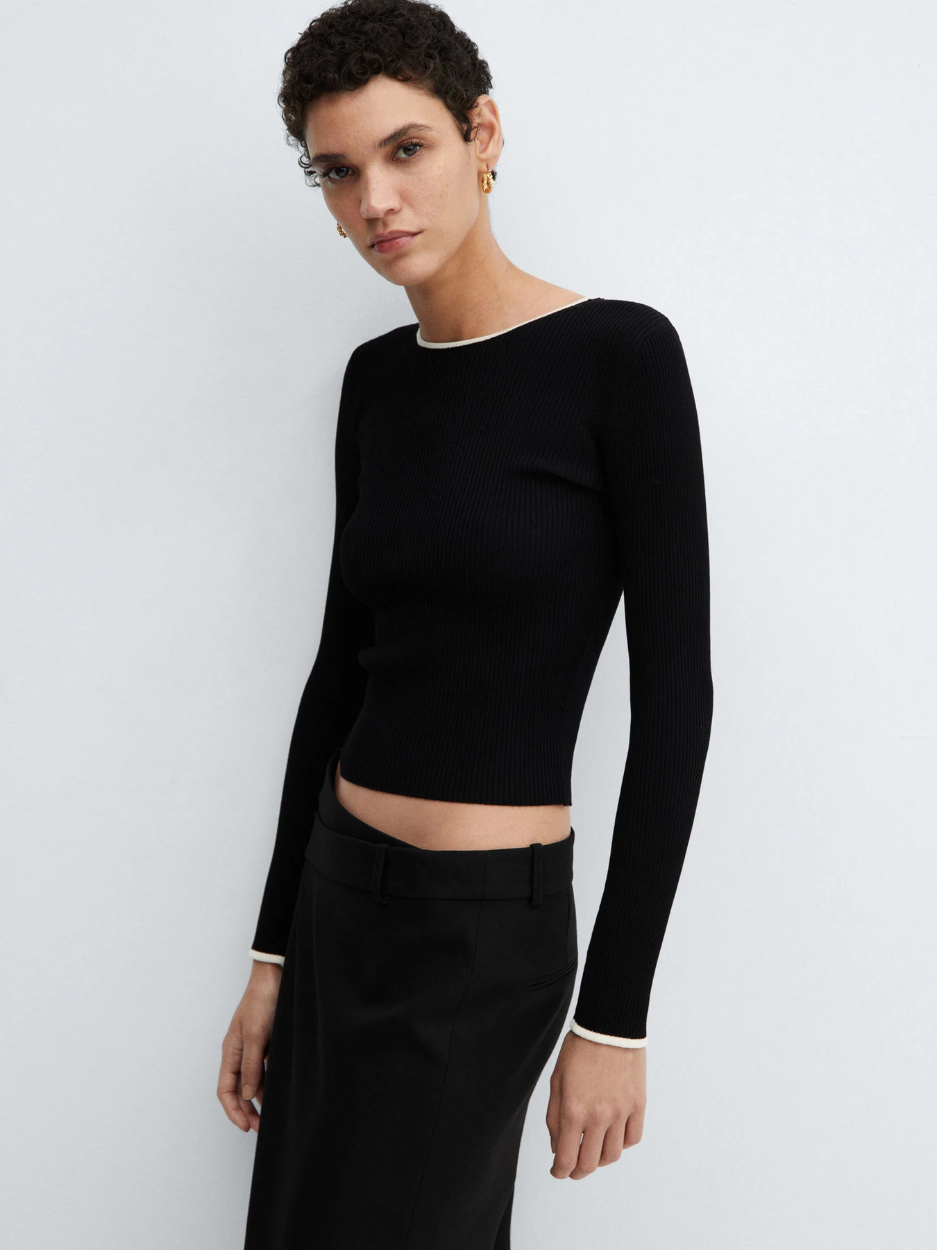 Свитры и кардиганы MANGO SHADOWIN модель 67054034_99 Свитры и кардиганы MANGO SHADOWIN модель 67054034_99 Фото