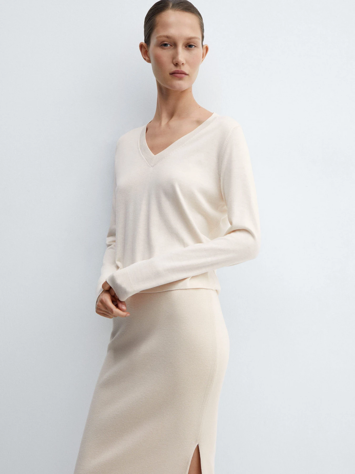 Светри та кардигани MANGO LUKAV модель 67084047_5 Светри та кардигани MANGO LUKAV модель 67084047_5 Фото