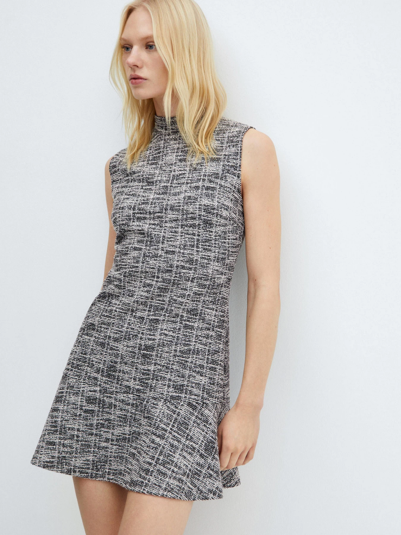 Сукні MANGO ALEXIA модель 67034790_5 Сукні MANGO ALEXIA модель 67034790_5 Фото