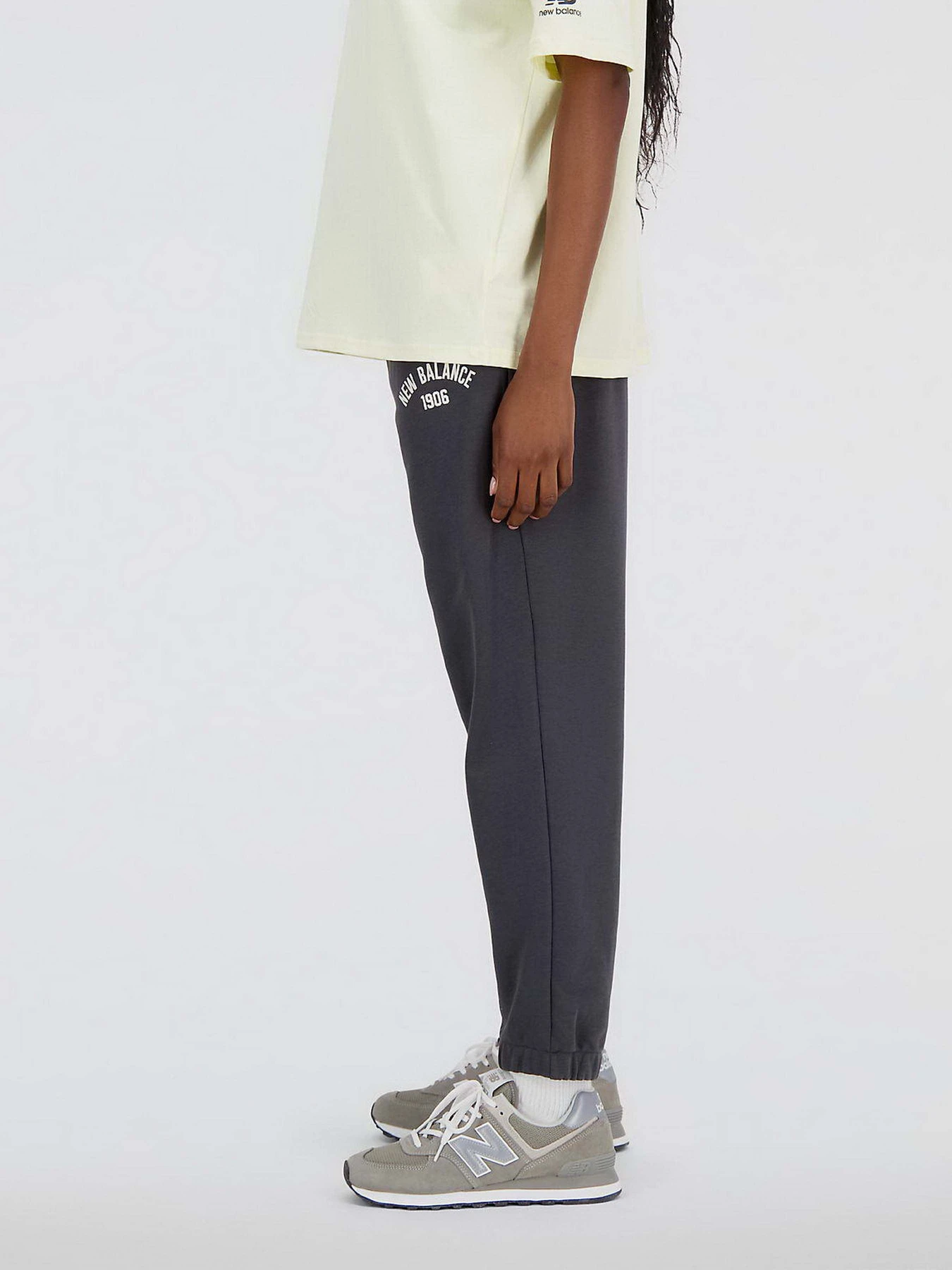 Брюки New Balance Essentials Varsity модель WP33551ACK Фото
