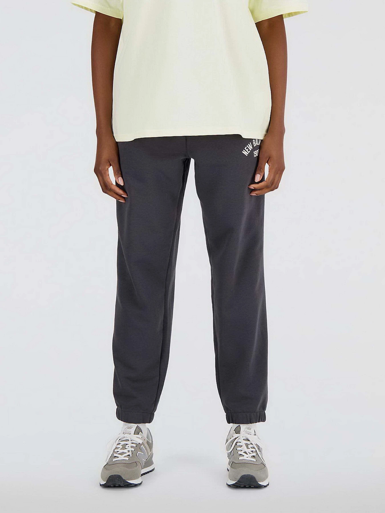 Брюки New Balance Essentials Varsity модель WP33551ACK Фото