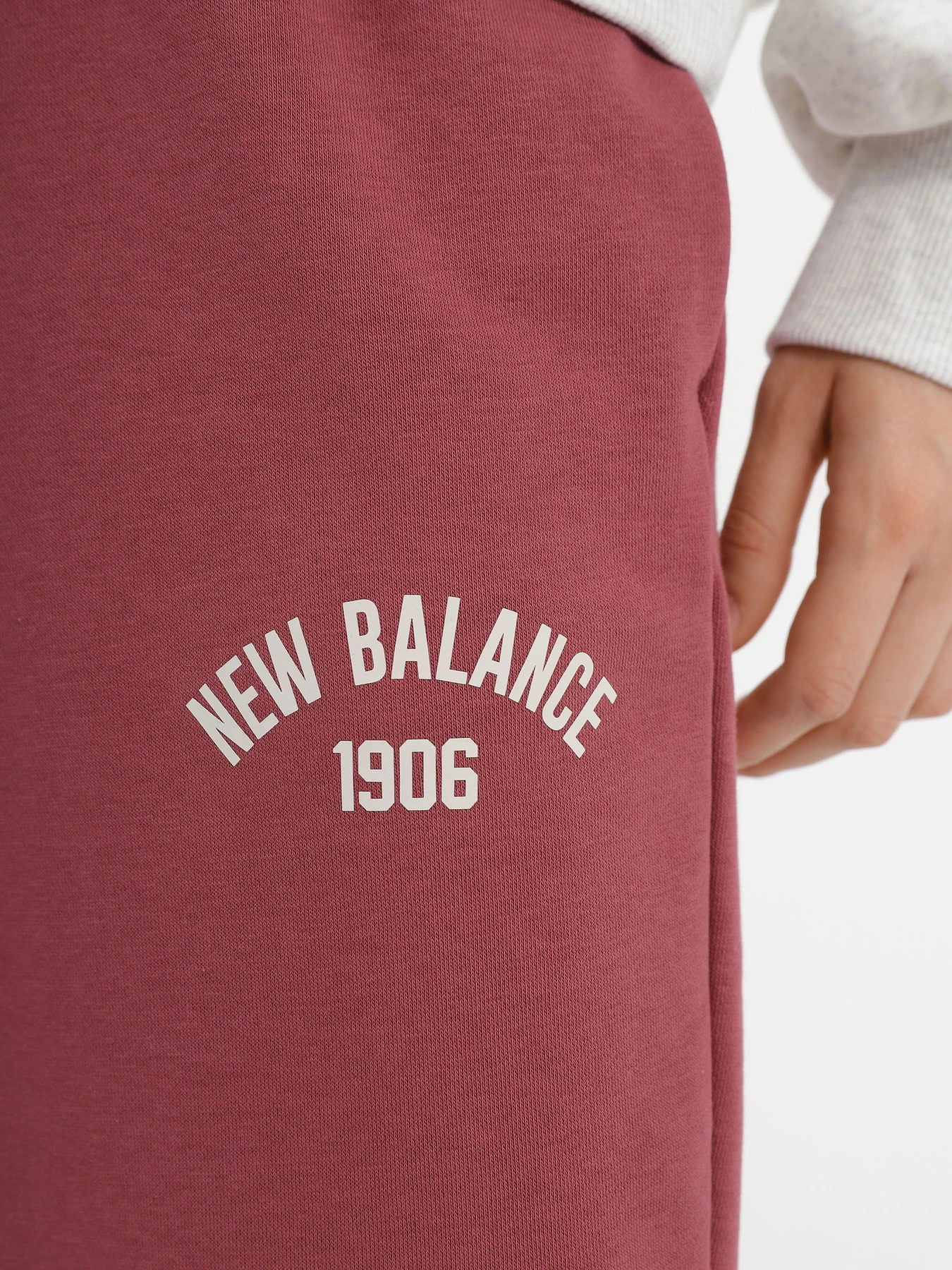 Брюки New Balance Essentials Varsity модель WP33551WAD Фото