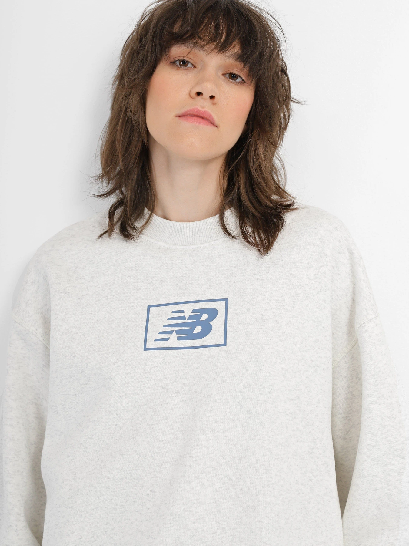 Худи и свитшоты New Balance Essentials Brushed модель WT33528SAH Худи и свитшоты New Balance Essentials Brushed модель WT33528SAH Фото