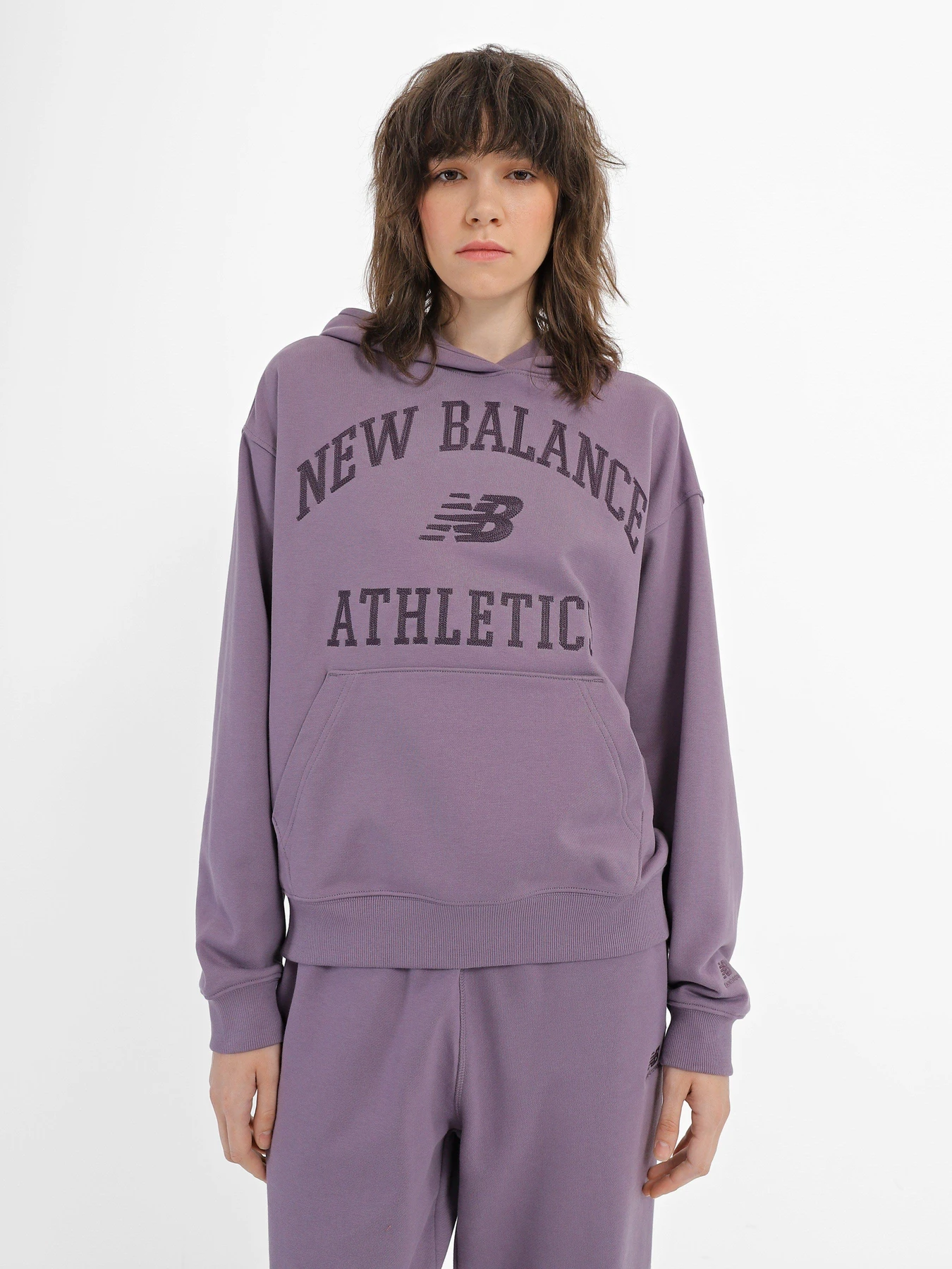 Худі та світшоти New Balance Athletics Varsity модель WT33550SHW Фото
