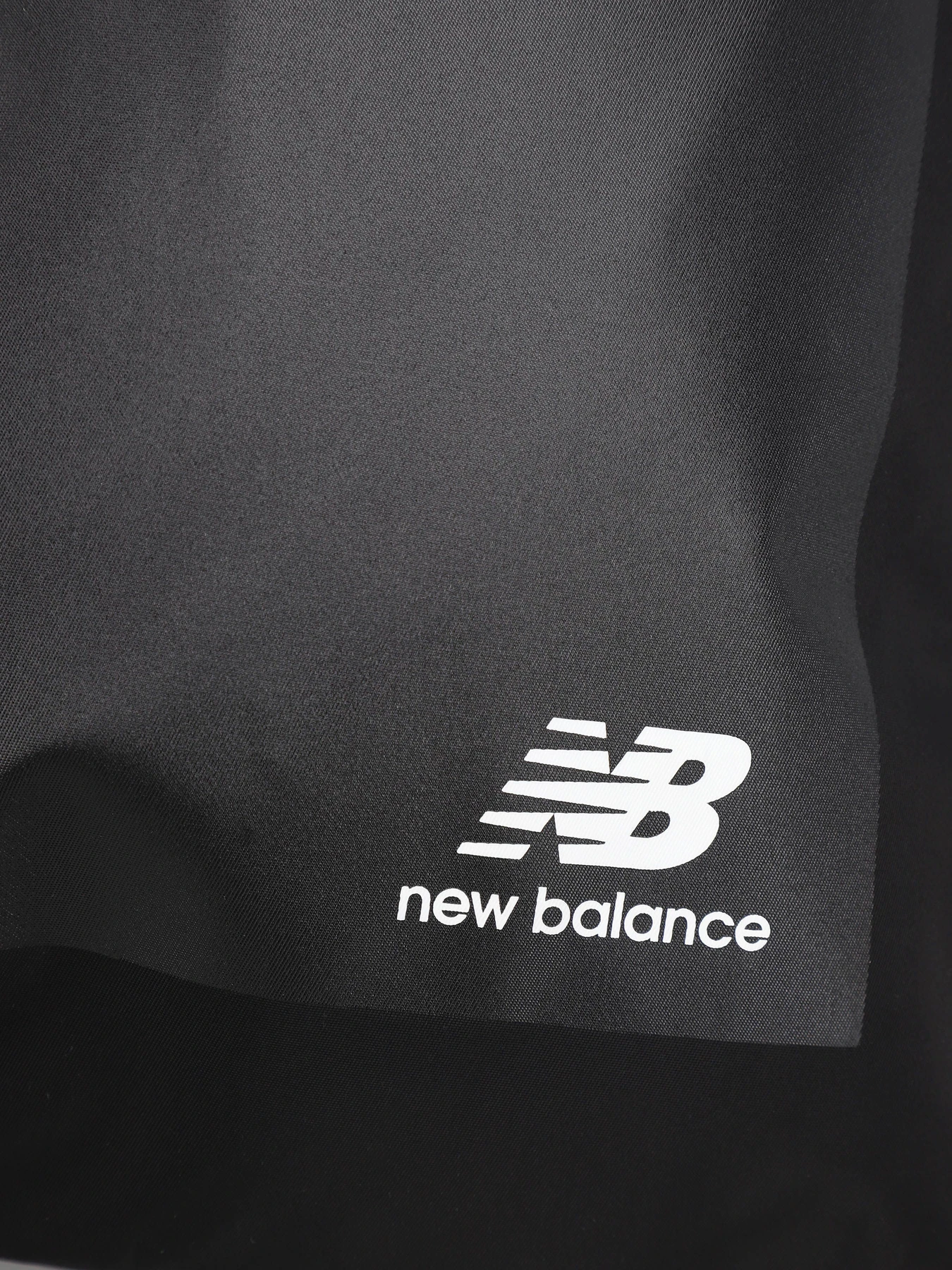 Сумки New Balance Dual Pockets модель LAB33017BK Сумки New Balance Dual Pockets модель LAB33017BK Фото