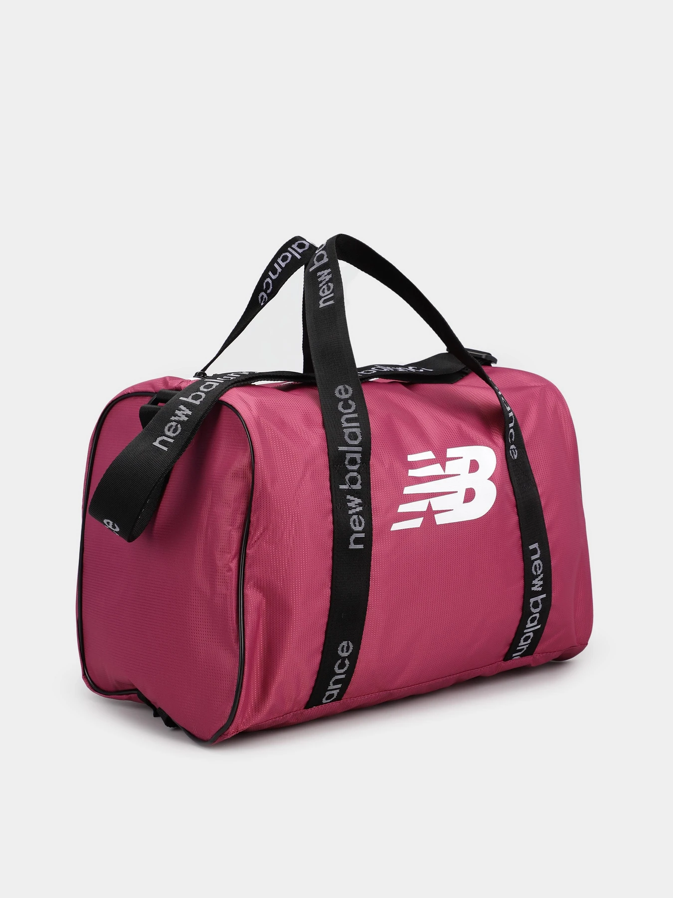 Дорожные сумки и чемоданы New Balance OPP Core Small Duffel модель LAB13102SOO Дорожные сумки и чемоданы New Balance OPP Core Small Duffel модель LAB13102SOO Фото
