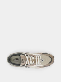 Кросівки New Balance 725 T2 модель ML725AK Фото