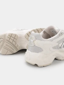 Кроссовки New Balance 725 T2 модель ML725AL Фото