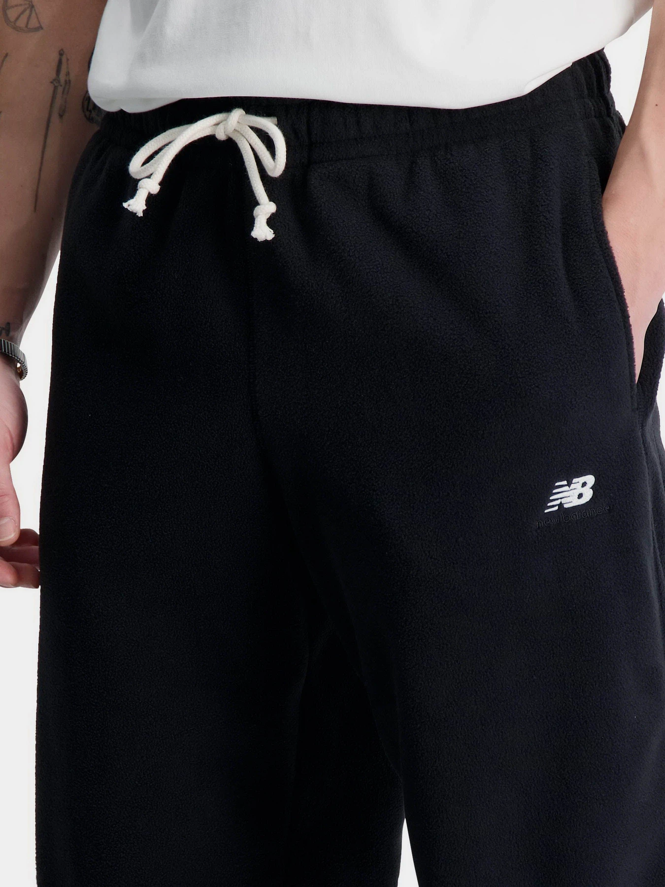 Брюки New Balance Athletics Polar модель MP33543BK Брюки New Balance Athletics Polar модель MP33543BK Фото