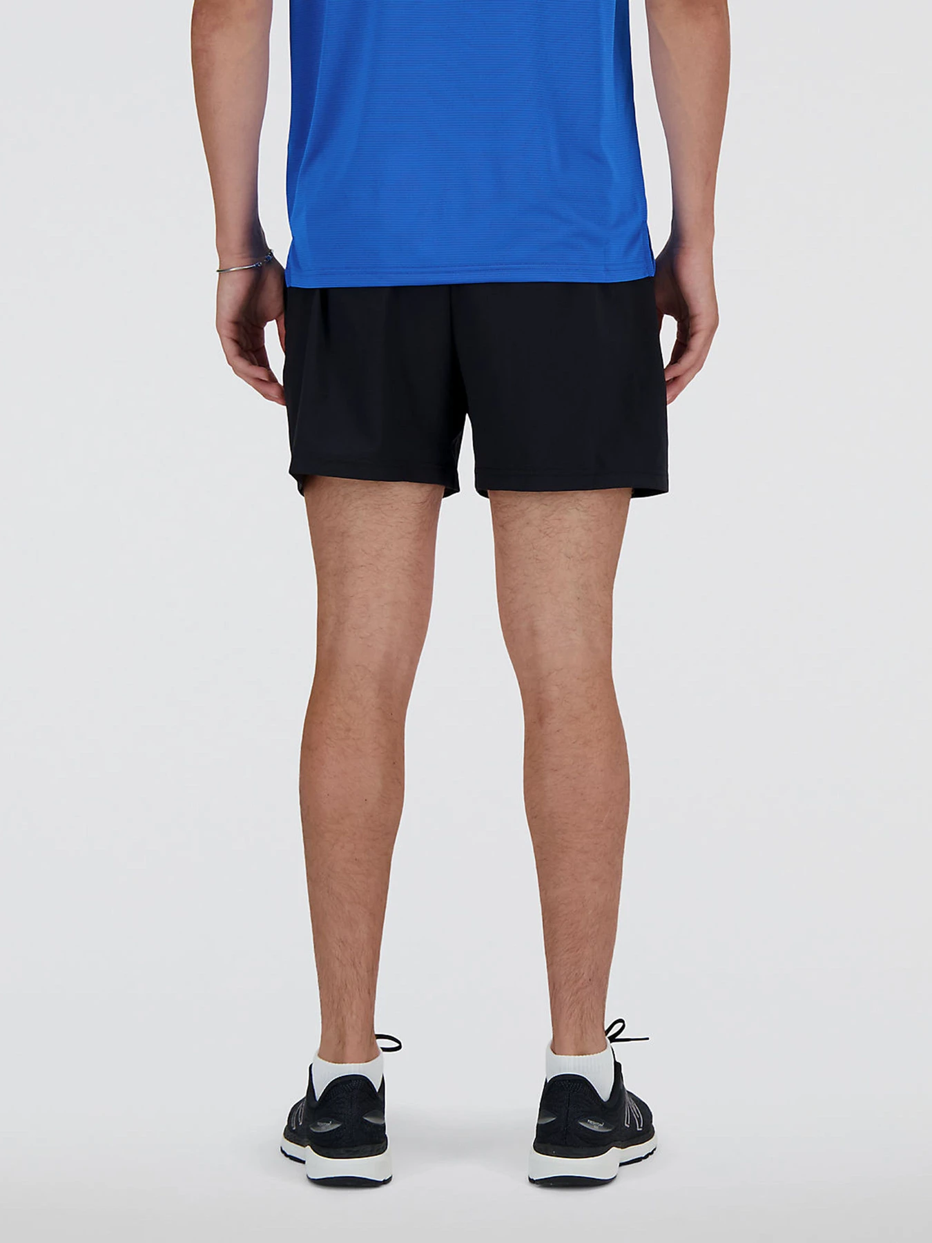 Шорты New Balance SPORT ESSENTIALS SHORT 5 модель MS41227BK Фото