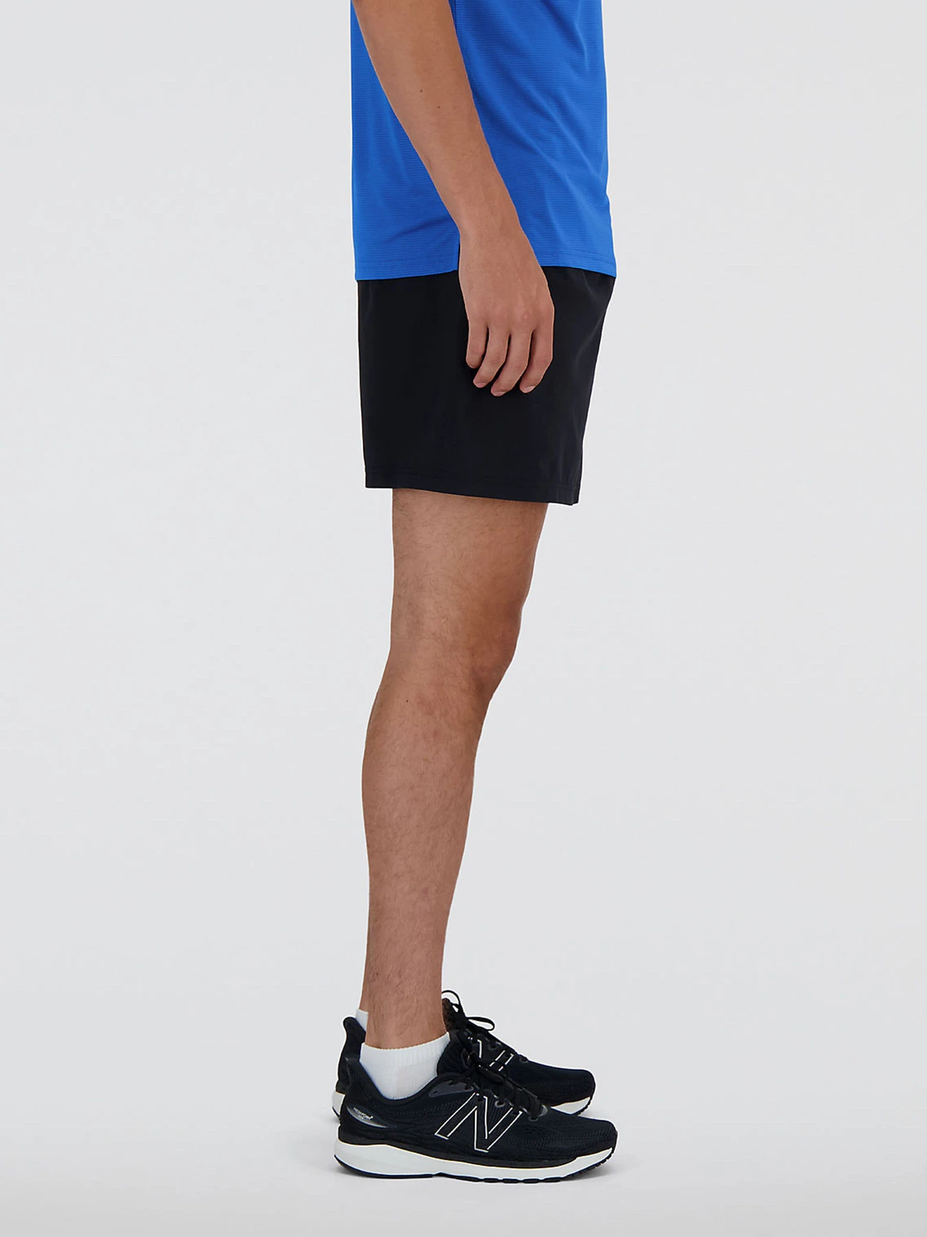 Шорты New Balance SPORT ESSENTIALS SHORT 5 модель MS41227BK Фото