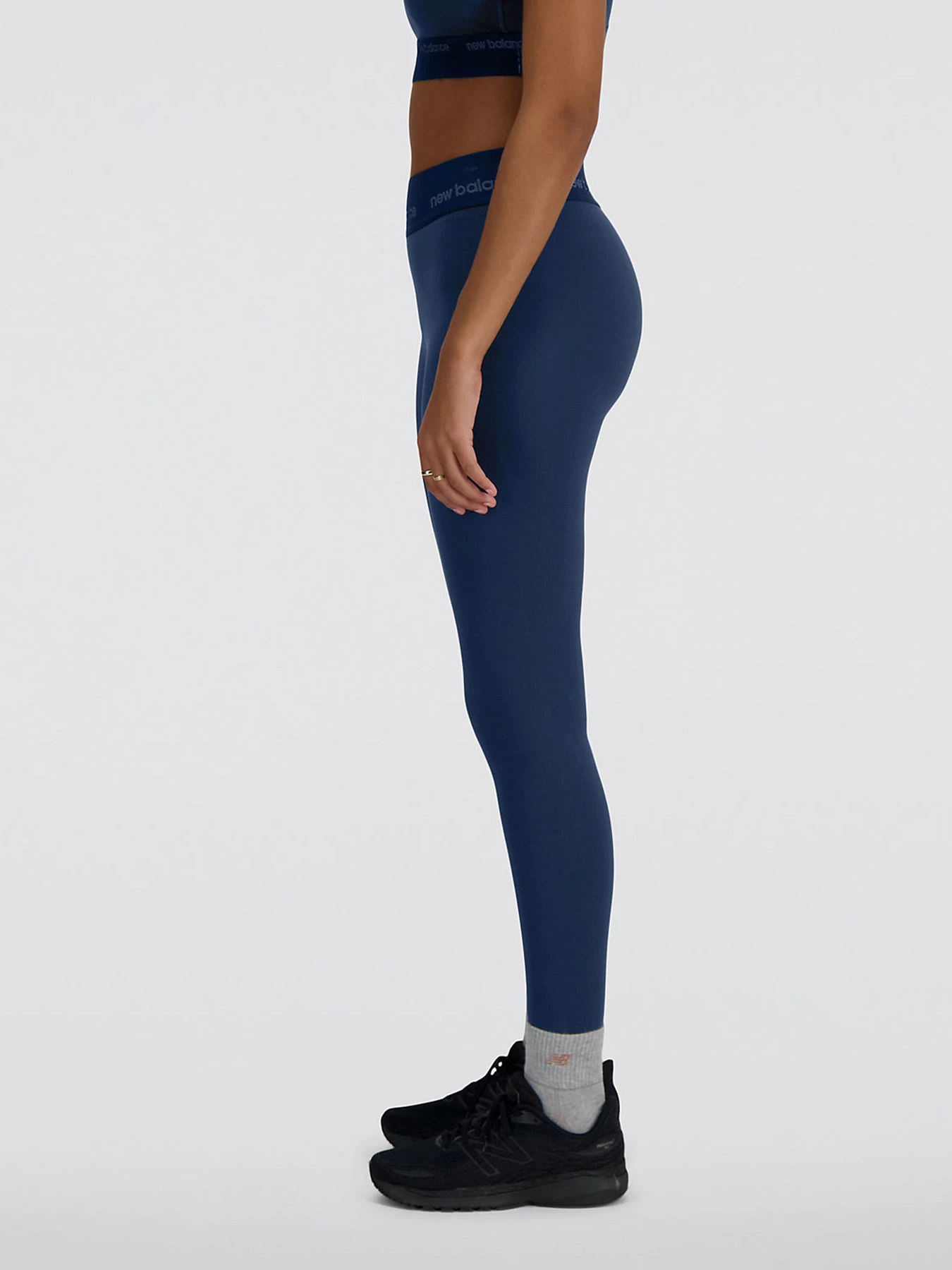 Брюки New Balance SLEEK модель WP41177NNY Брюки New Balance SLEEK модель WP41177NNY Фото