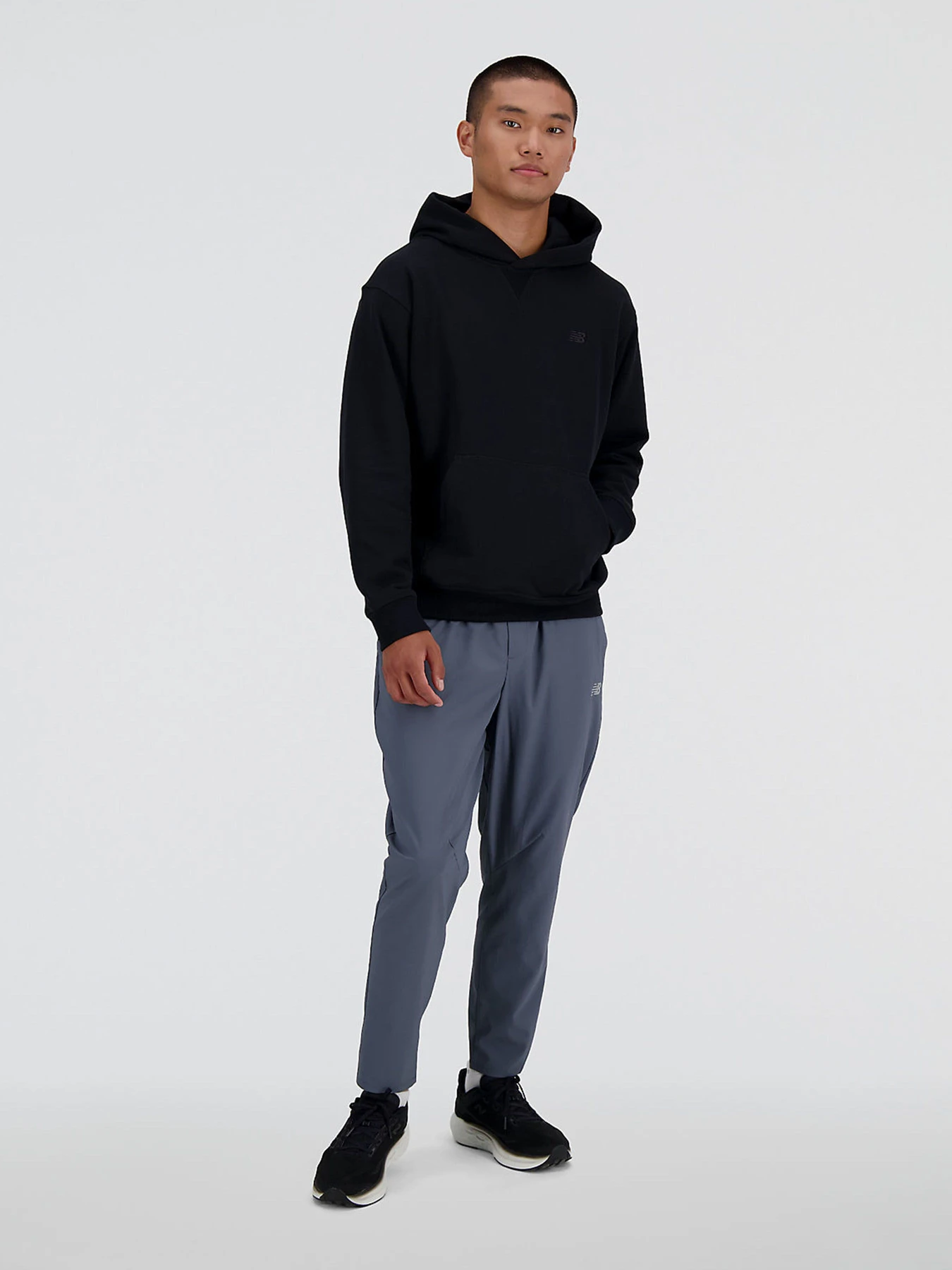 Худи и свитшоты New Balance ATHLETICS модель MT41534BK Худи и свитшоты New Balance ATHLETICS модель MT41534BK Фото