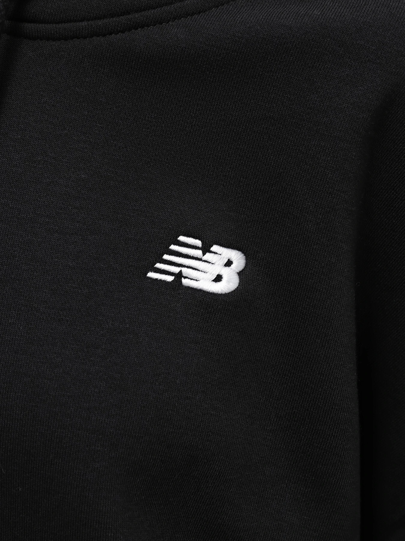 Худи и свитшоты New Balance SMALL LOGO модель WT41507BK Худи и свитшоты New Balance SMALL LOGO модель WT41507BK Фото