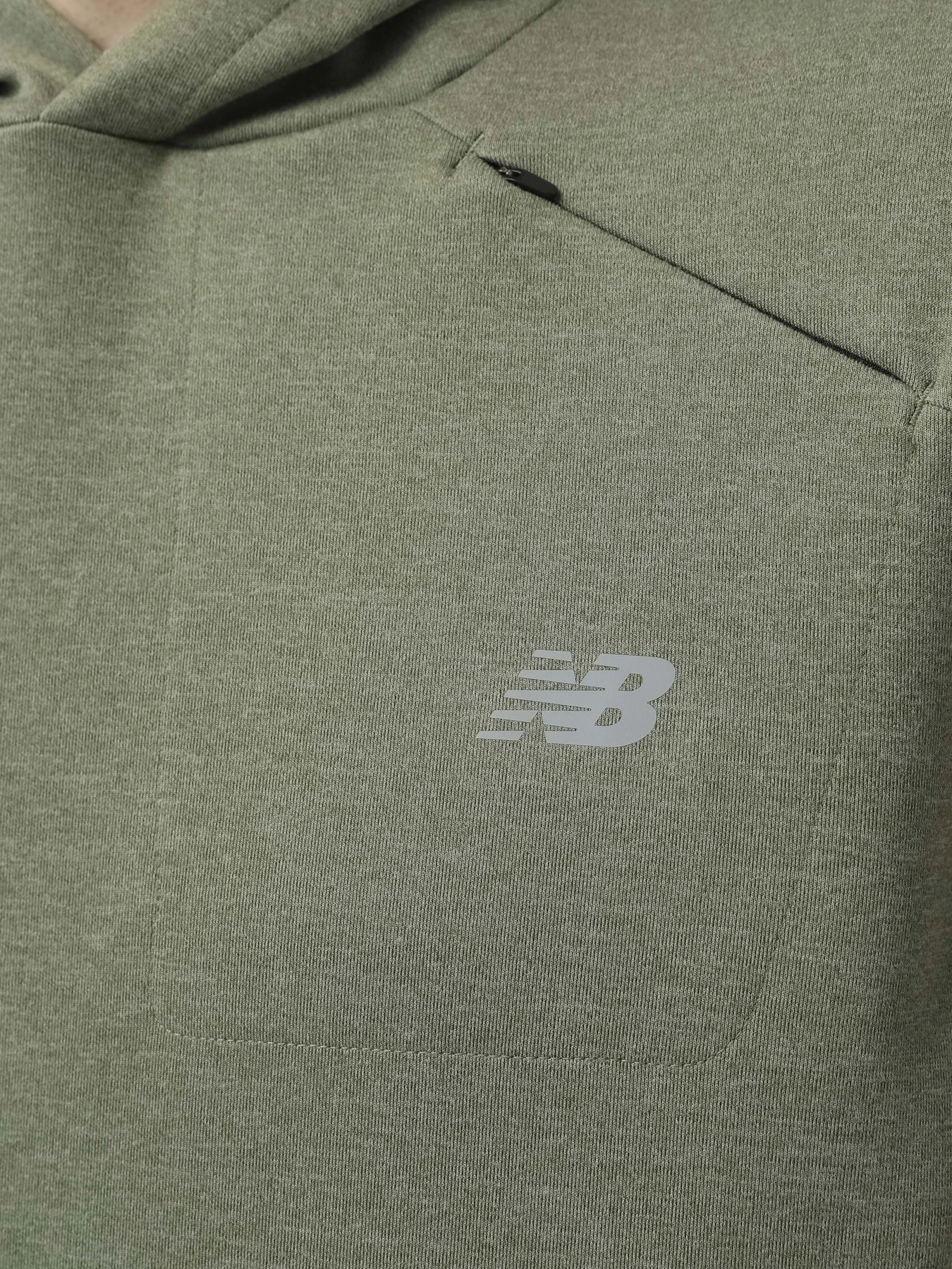 Худи и свитшоты New Balance TECH KNIT модель MT41139DEK Худи и свитшоты New Balance TECH KNIT модель MT41139DEK Фото