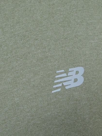 Худи и свитшоты New Balance TECH KNIT модель MT41139DEK Фото