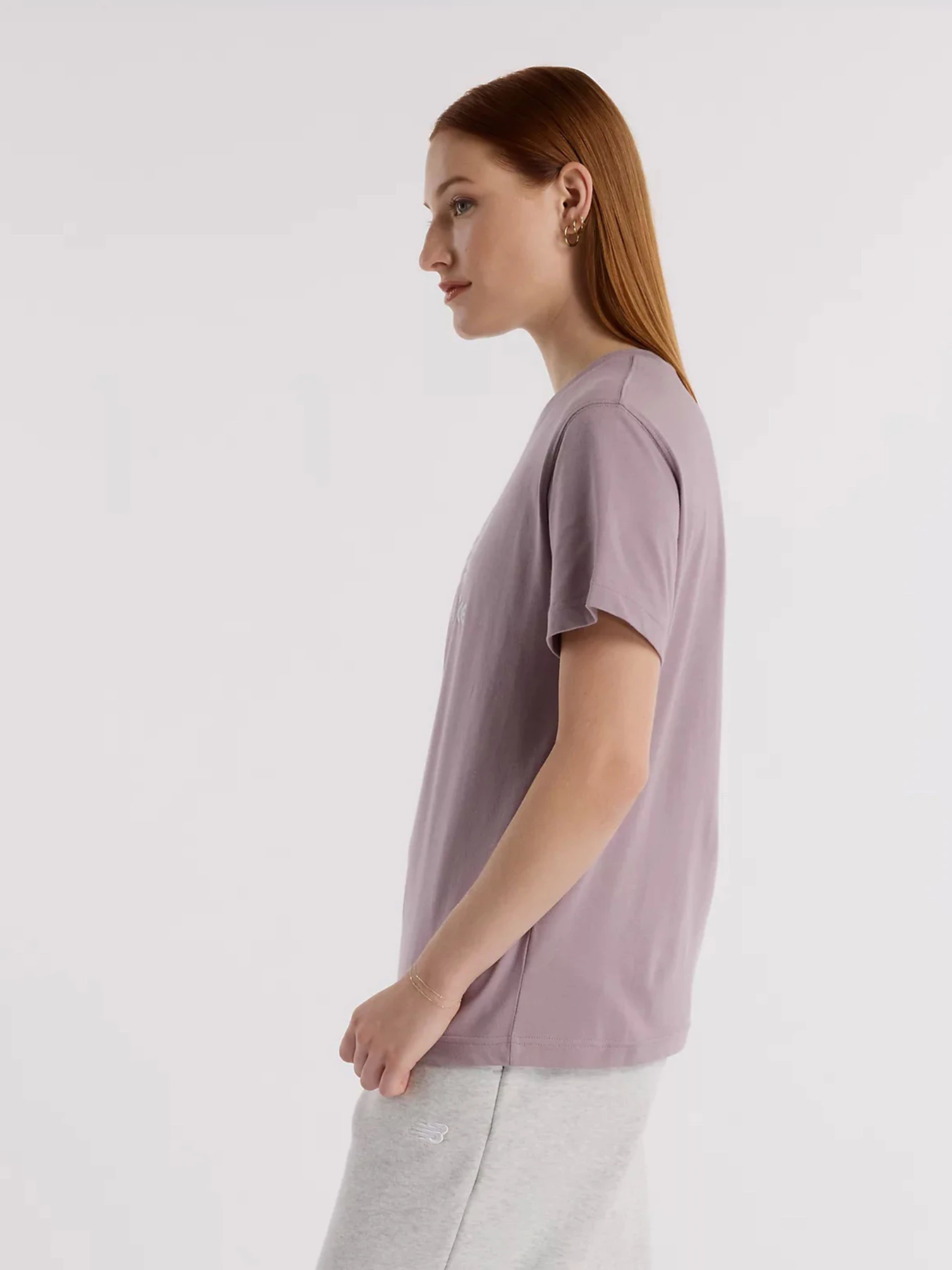 Футболки и поло New Balance SPORT ESSENTIALS JERSEY LOGO модель WT41502ICW Футболки и поло New Balance SPORT ESSENTIALS JERSEY LOGO модель WT41502ICW Фото