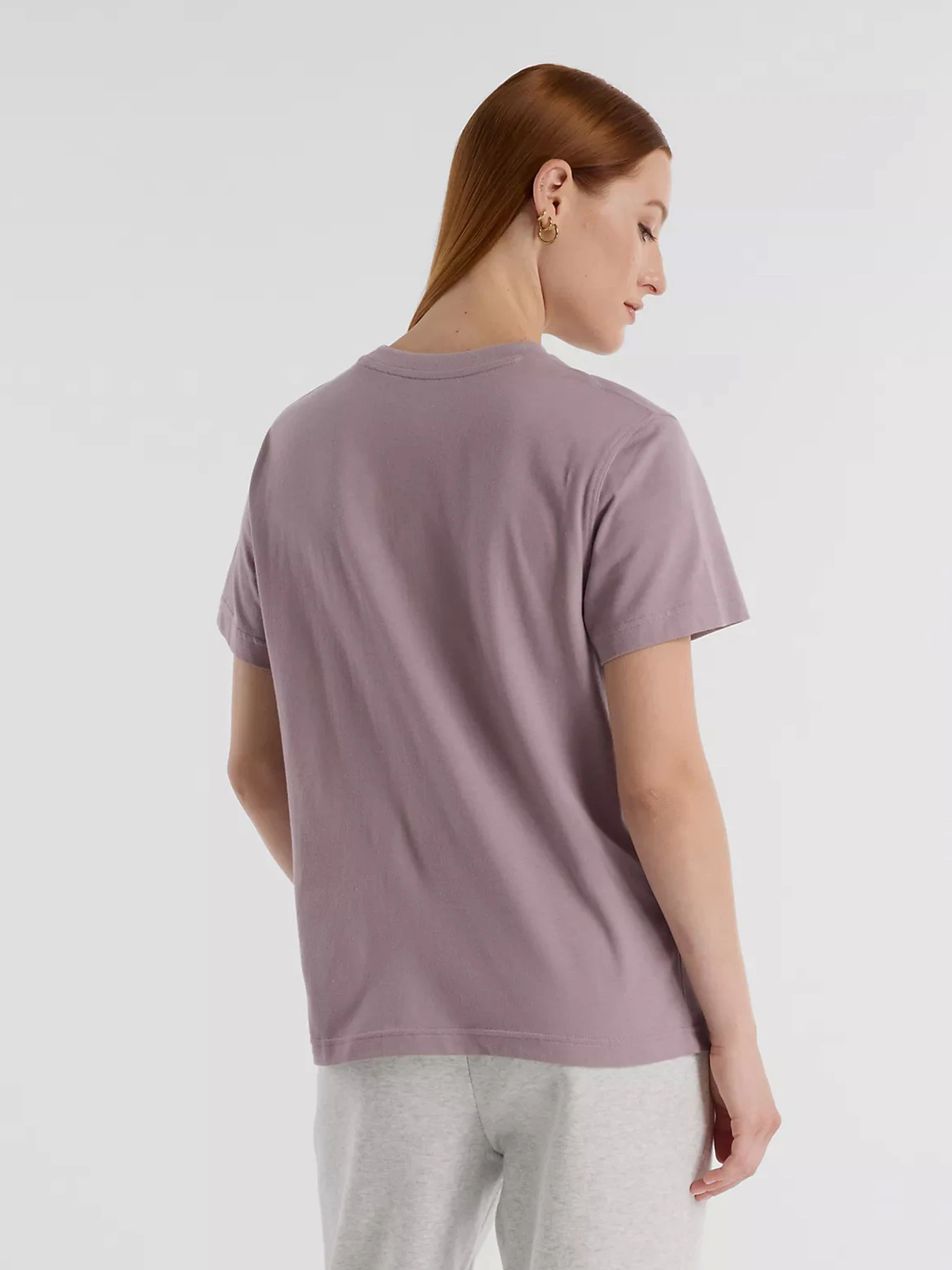 Футболки и поло New Balance SPORT ESSENTIALS JERSEY LOGO модель WT41502ICW Футболки и поло New Balance SPORT ESSENTIALS JERSEY LOGO модель WT41502ICW Фото