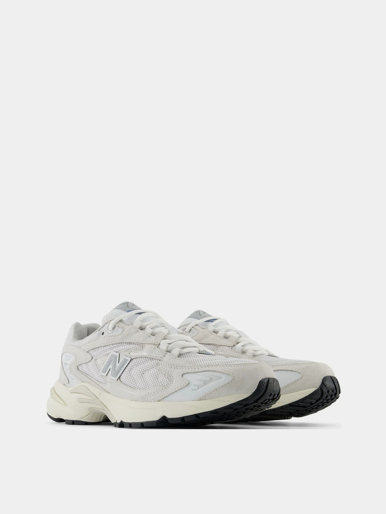 Кроссовки New Balance 725 модель ML725BA Кроссовки New Balance 725 модель ML725BA Фото