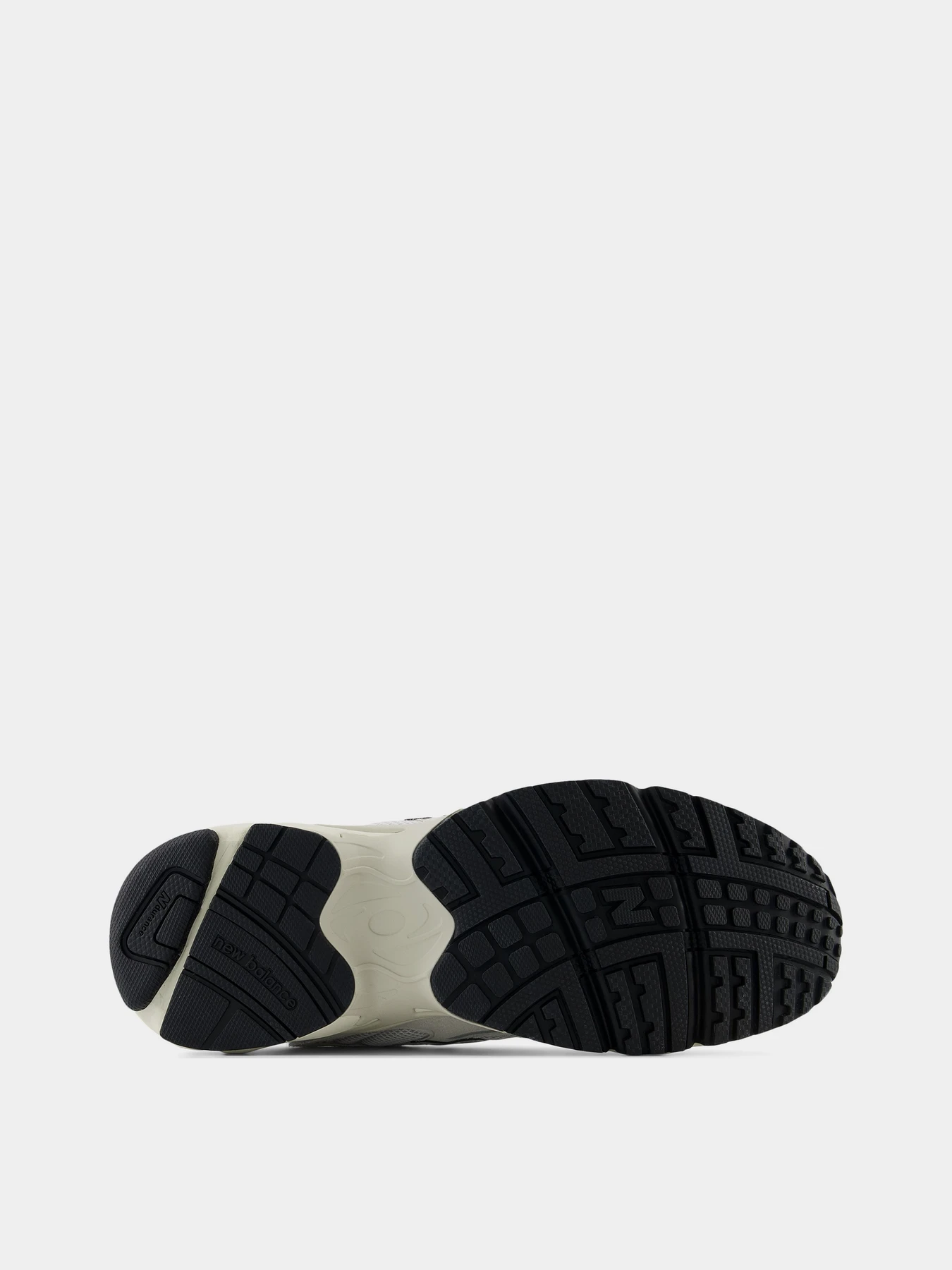 Кроссовки New Balance 725 модель ML725BA Кроссовки New Balance 725 модель ML725BA Фото