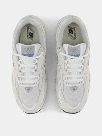 Кроссовки New Balance 725 модель ML725BA Фото