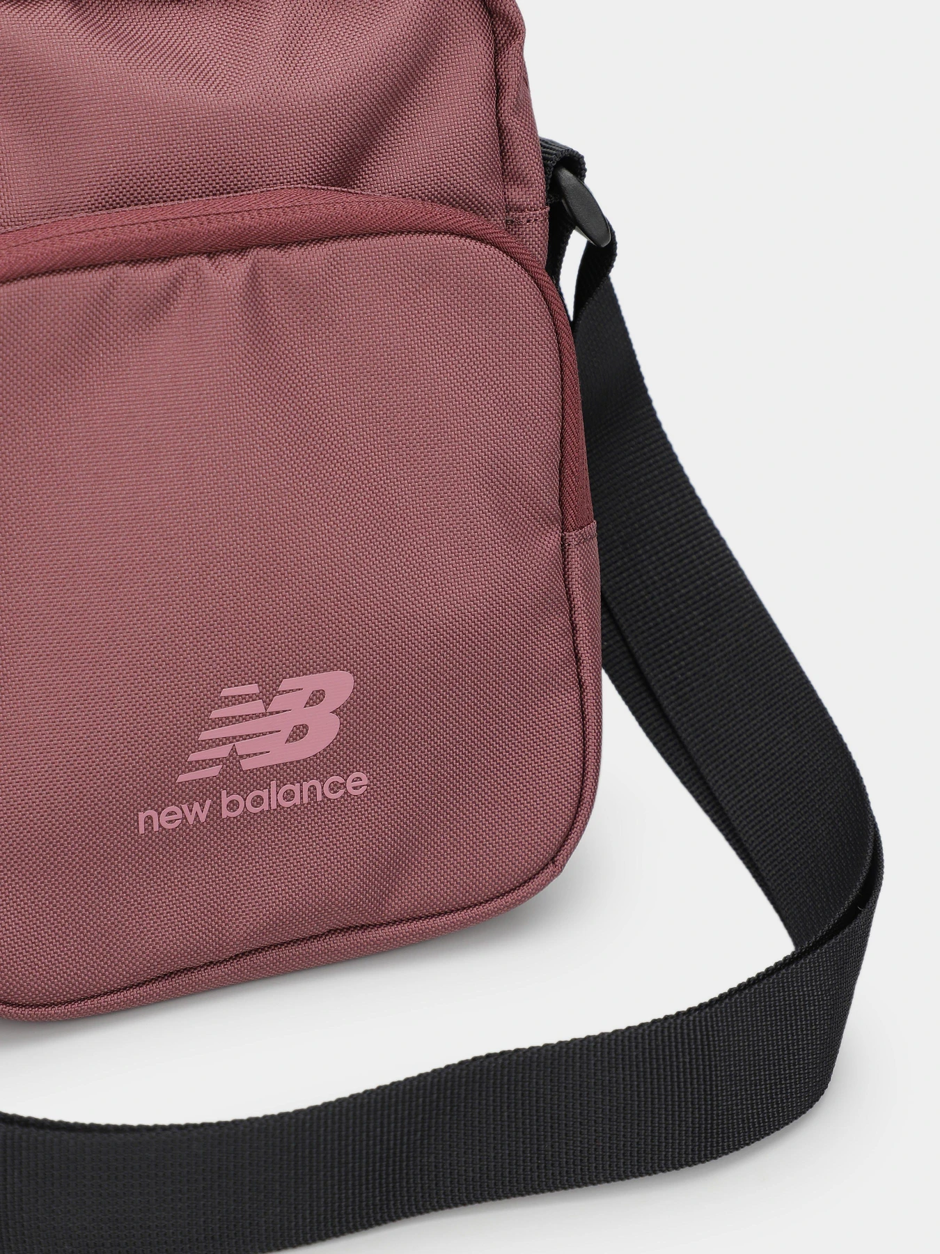 Сумки New Balance SLING модель LAB23124LIE Сумки New Balance SLING модель LAB23124LIE Фото