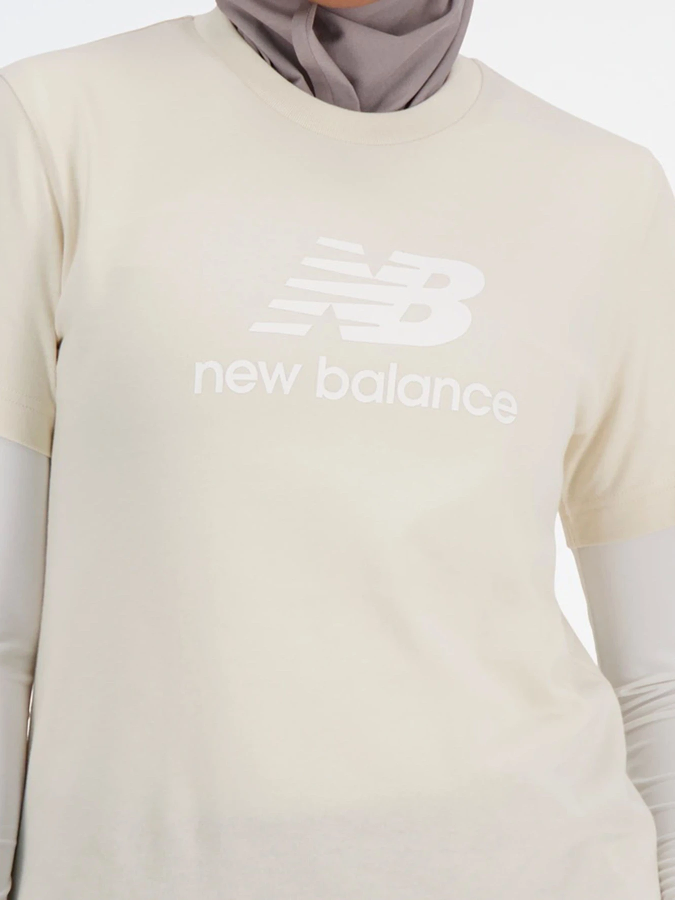 Футболки і поло New Balance ESSENTIALS STACKED модель WT41502LIN Футболки і поло New Balance ESSENTIALS STACKED модель WT41502LIN Фото