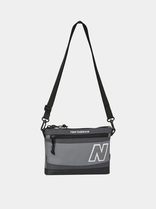 Сумки New Balance LEGACY SHOULDER модель LAB23106CAS Фото