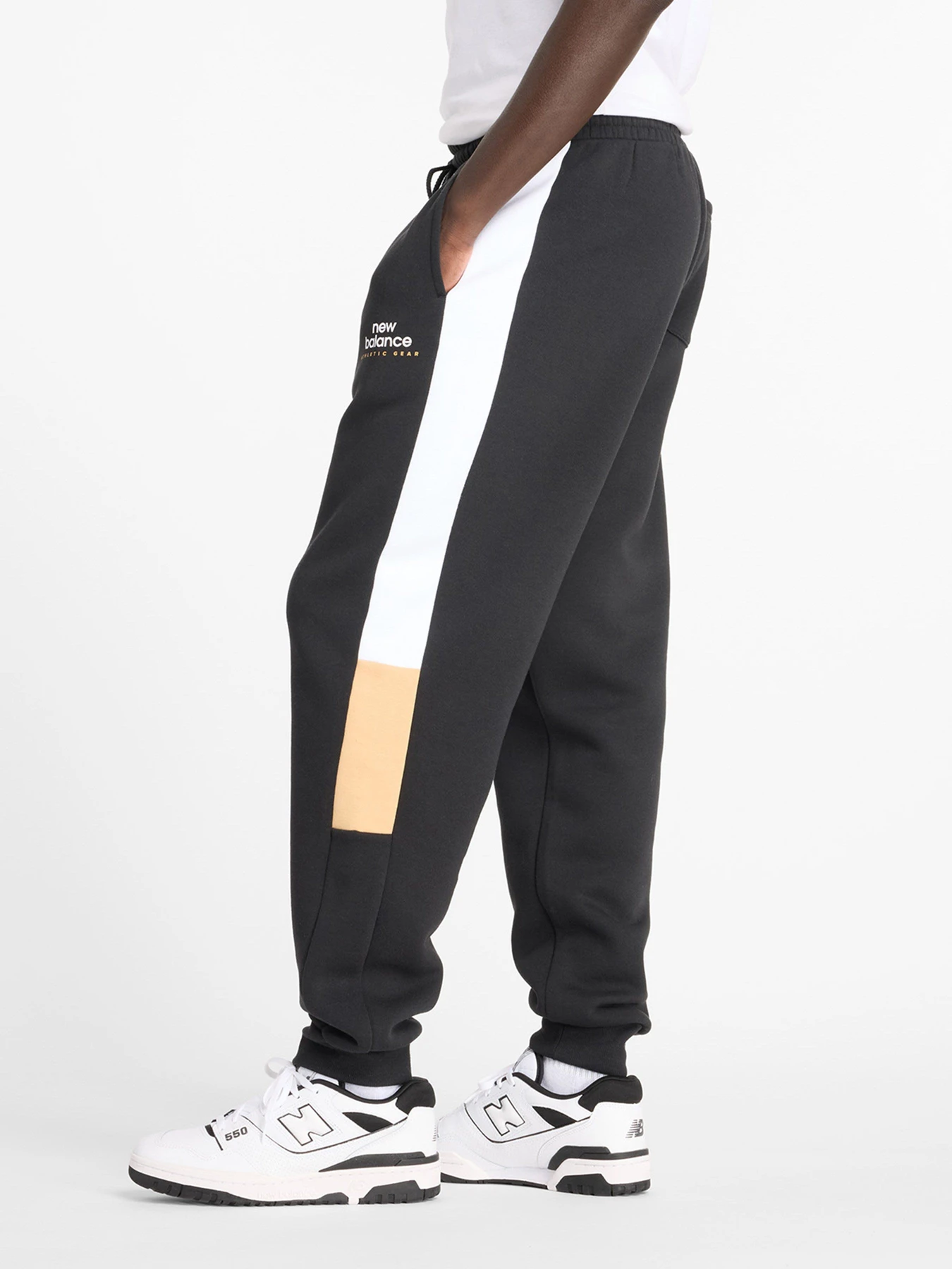 Брюки New Balance CLASSICS FLEECE модель MP43522BK Брюки New Balance CLASSICS FLEECE модель MP43522BK Фото