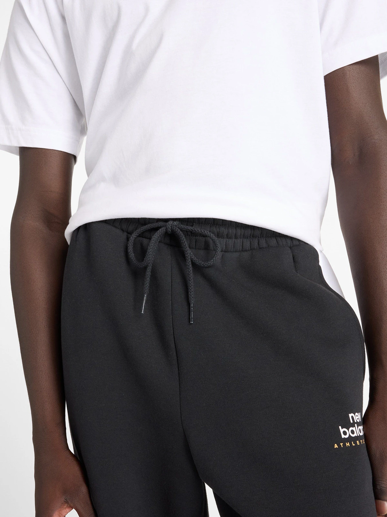 Брюки New Balance CLASSICS FLEECE модель MP43522BK Брюки New Balance CLASSICS FLEECE модель MP43522BK Фото