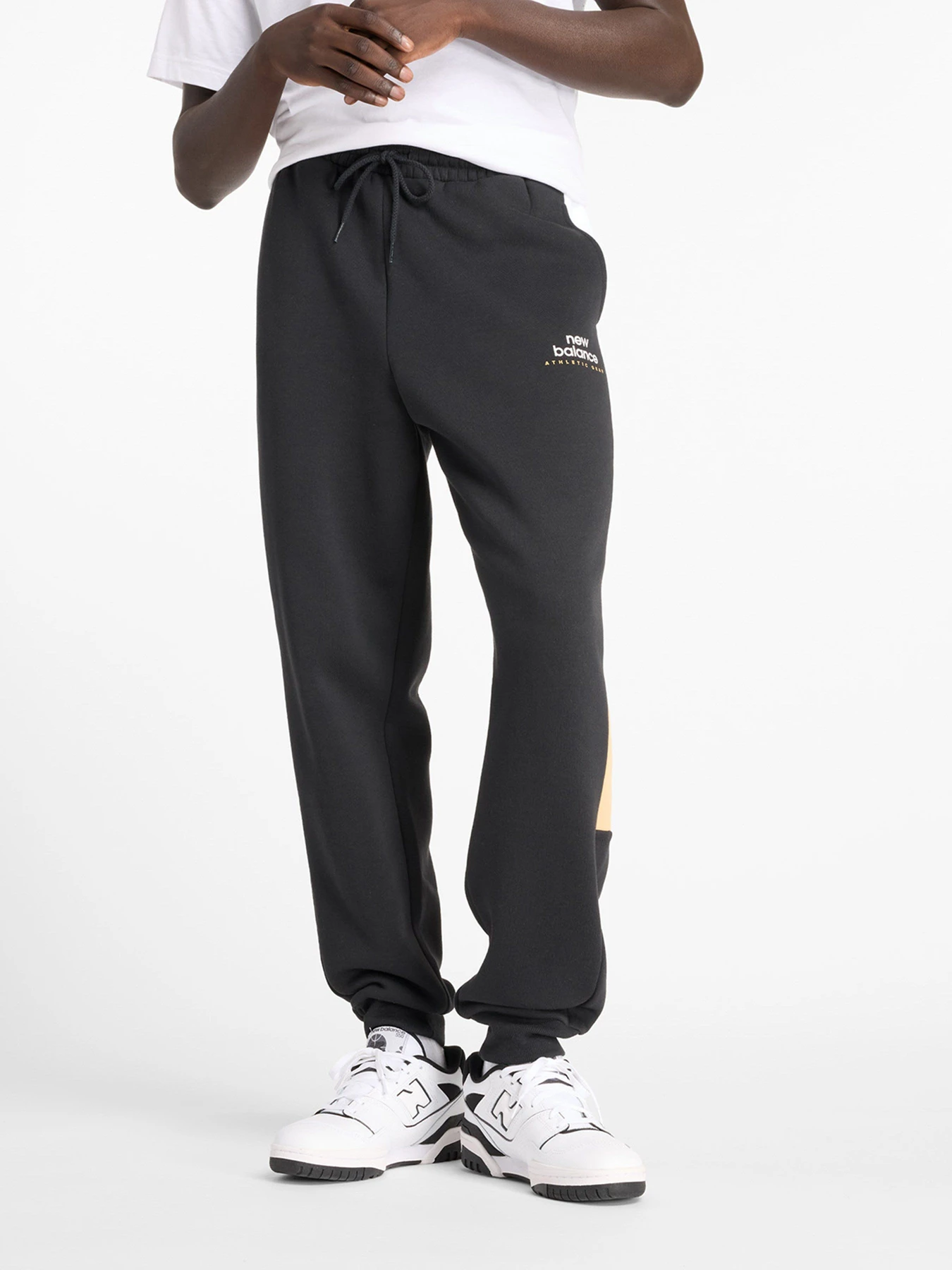 Брюки New Balance CLASSICS FLEECE модель MP43522BK Брюки New Balance CLASSICS FLEECE модель MP43522BK Фото