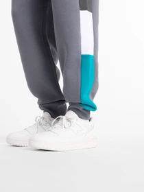 Брюки New Balance CLASSICS FLEECE модель MP43522GT Фото