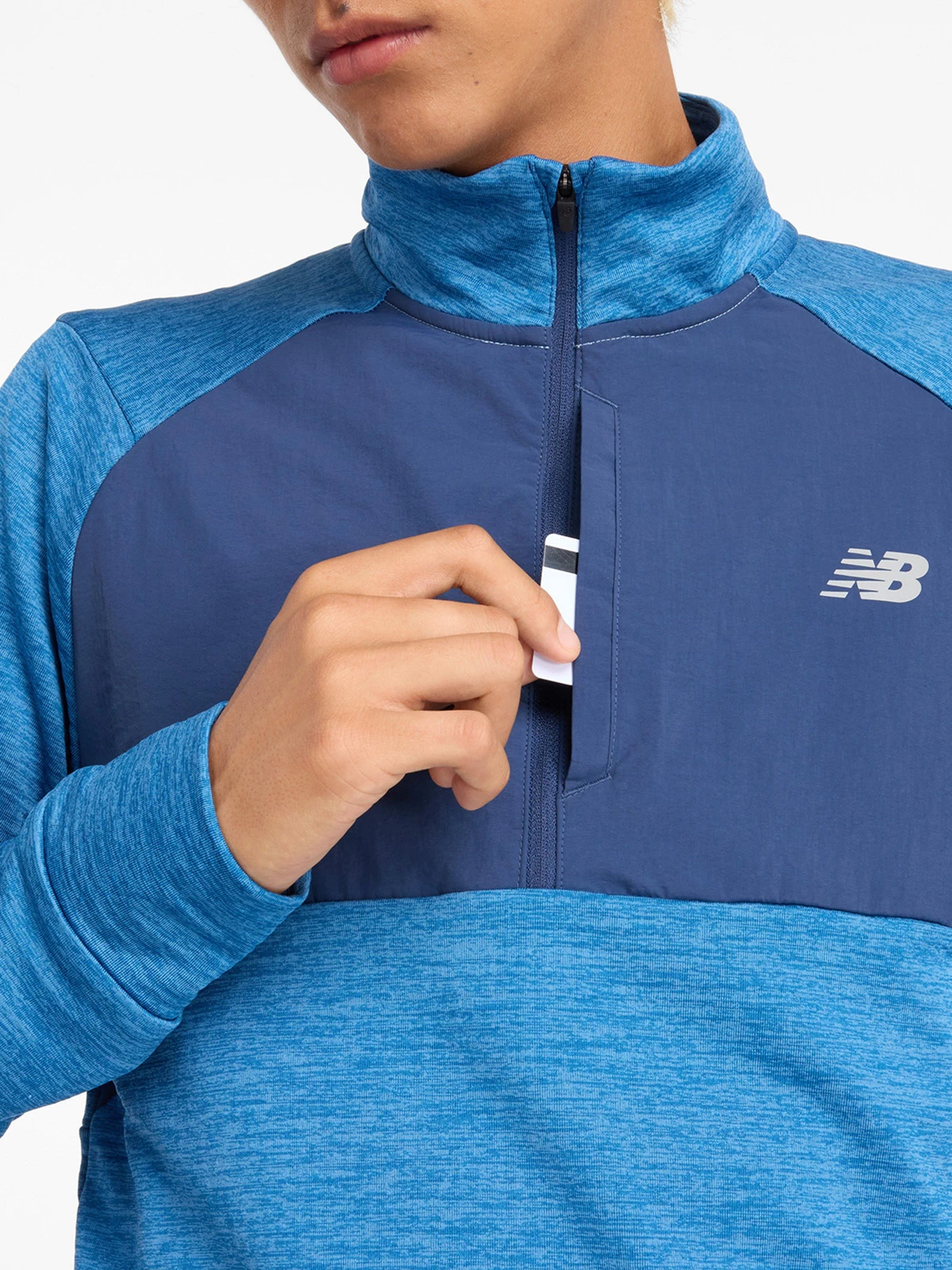 Худи и свитшоты New Balance ATHLETICS HEAT GRID 1/2 ZIP модель MT43204HEB Фото
