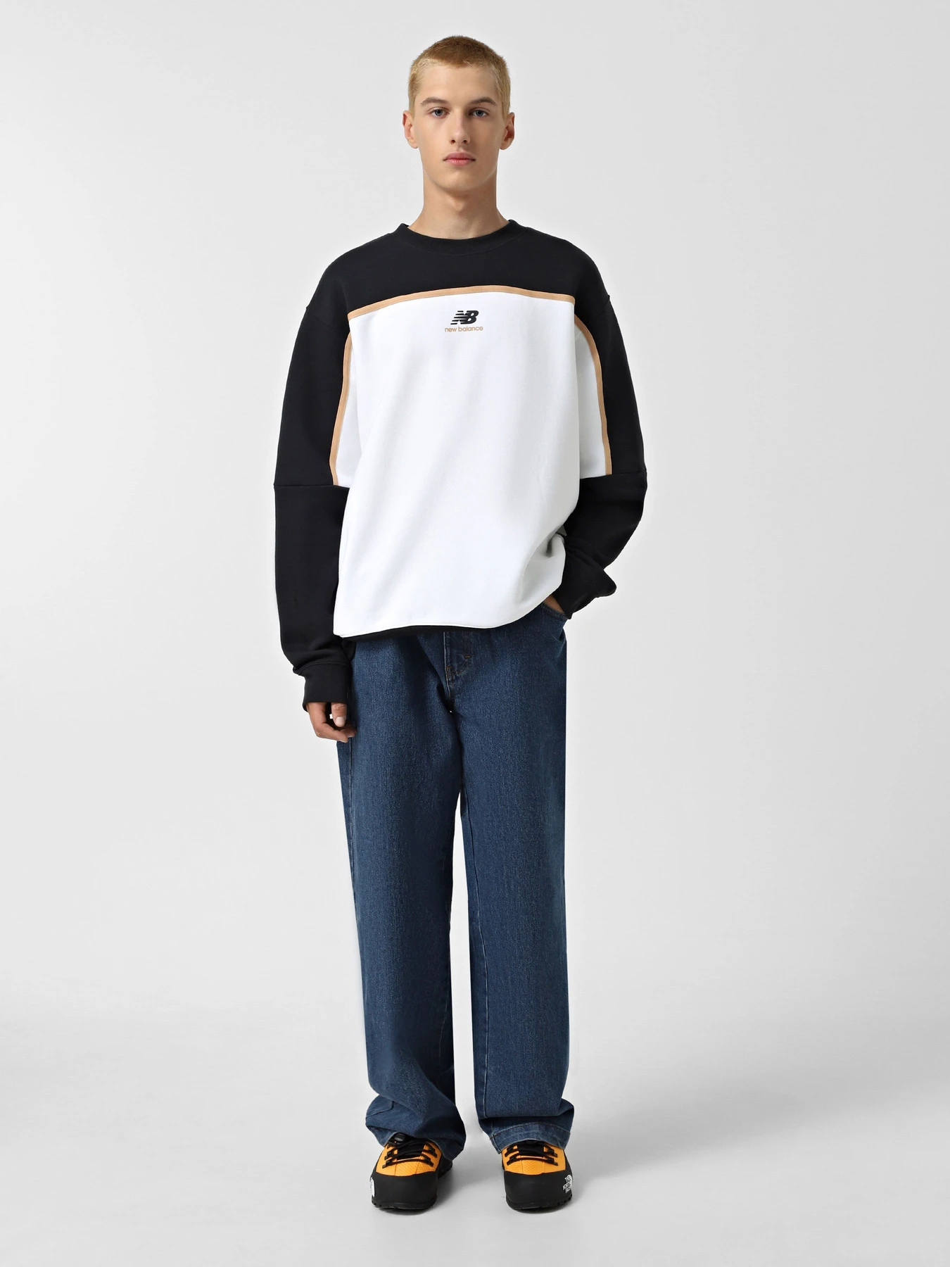Худі та світшоти New Balance CLASSICS FLEECE модель MT43525BK Фото